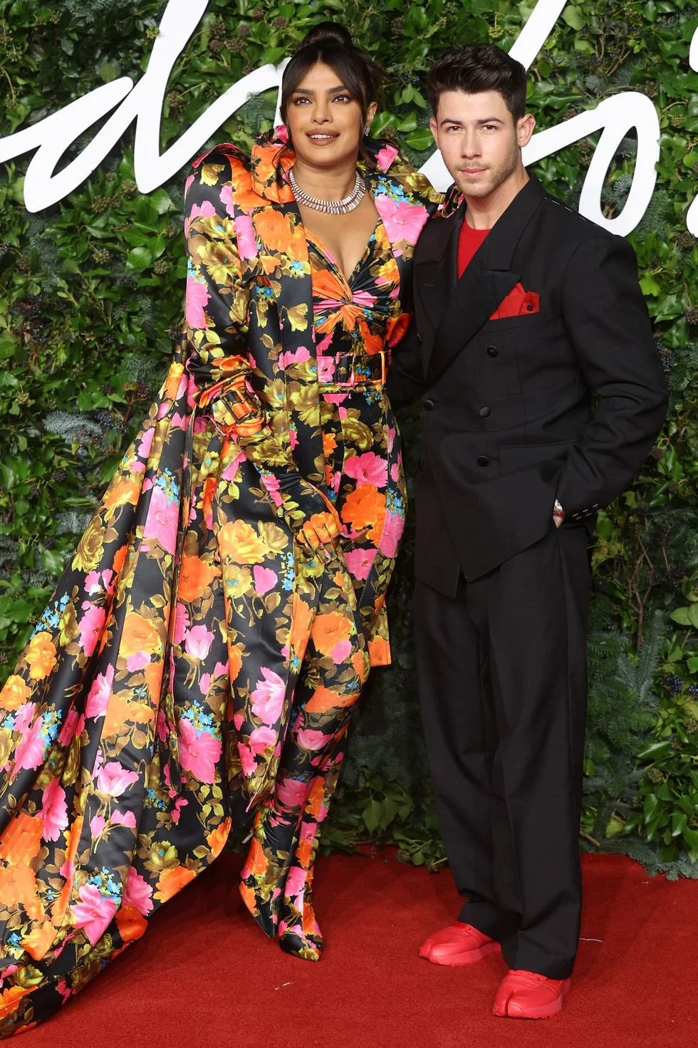 priyanka-chopra-and-nick-jonas-attend-the-fashion-awards-news-photo-1638216200.jpeg