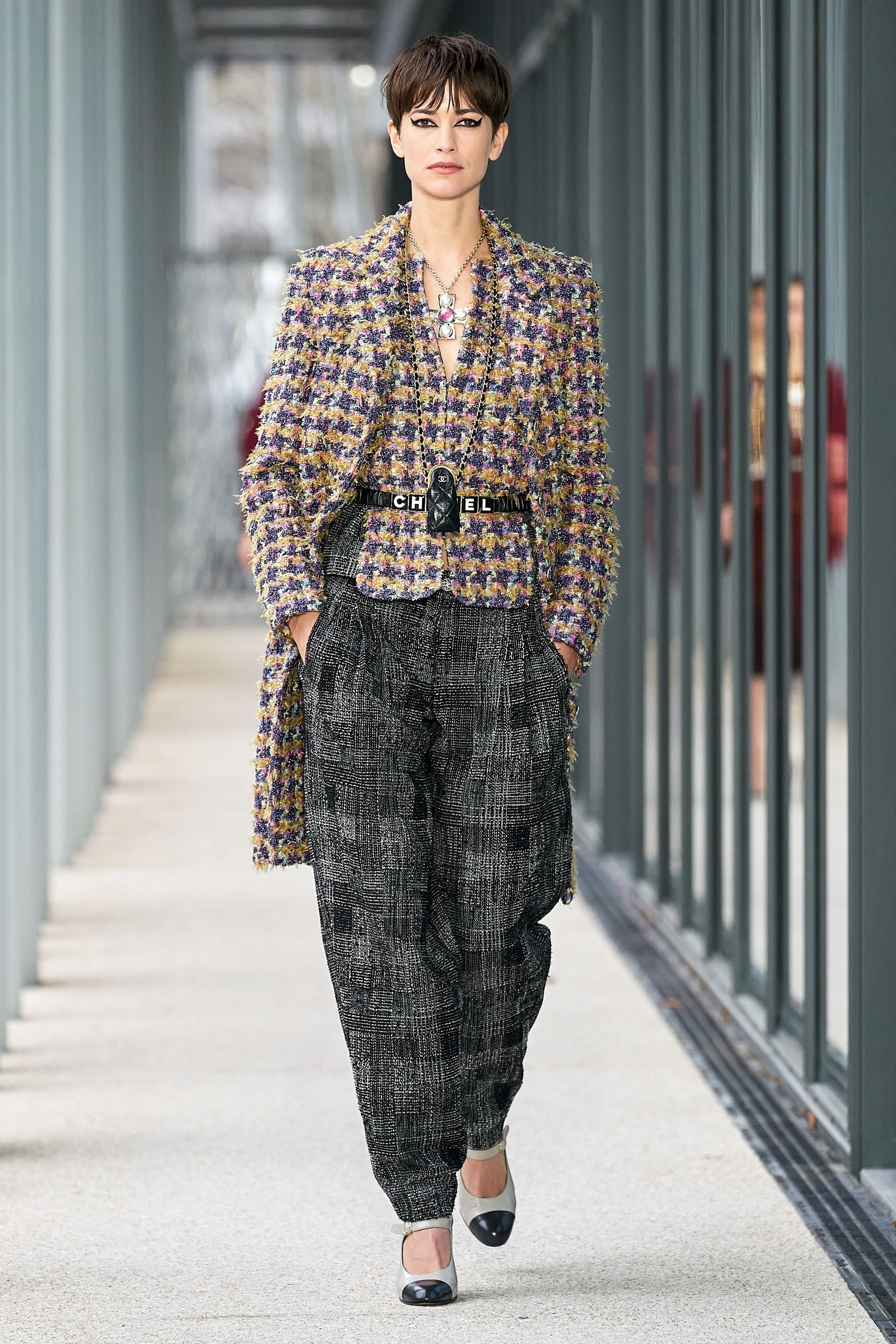 00022-Chanel-Pre-Fall-22-Paris-credit-gorunway.jpeg