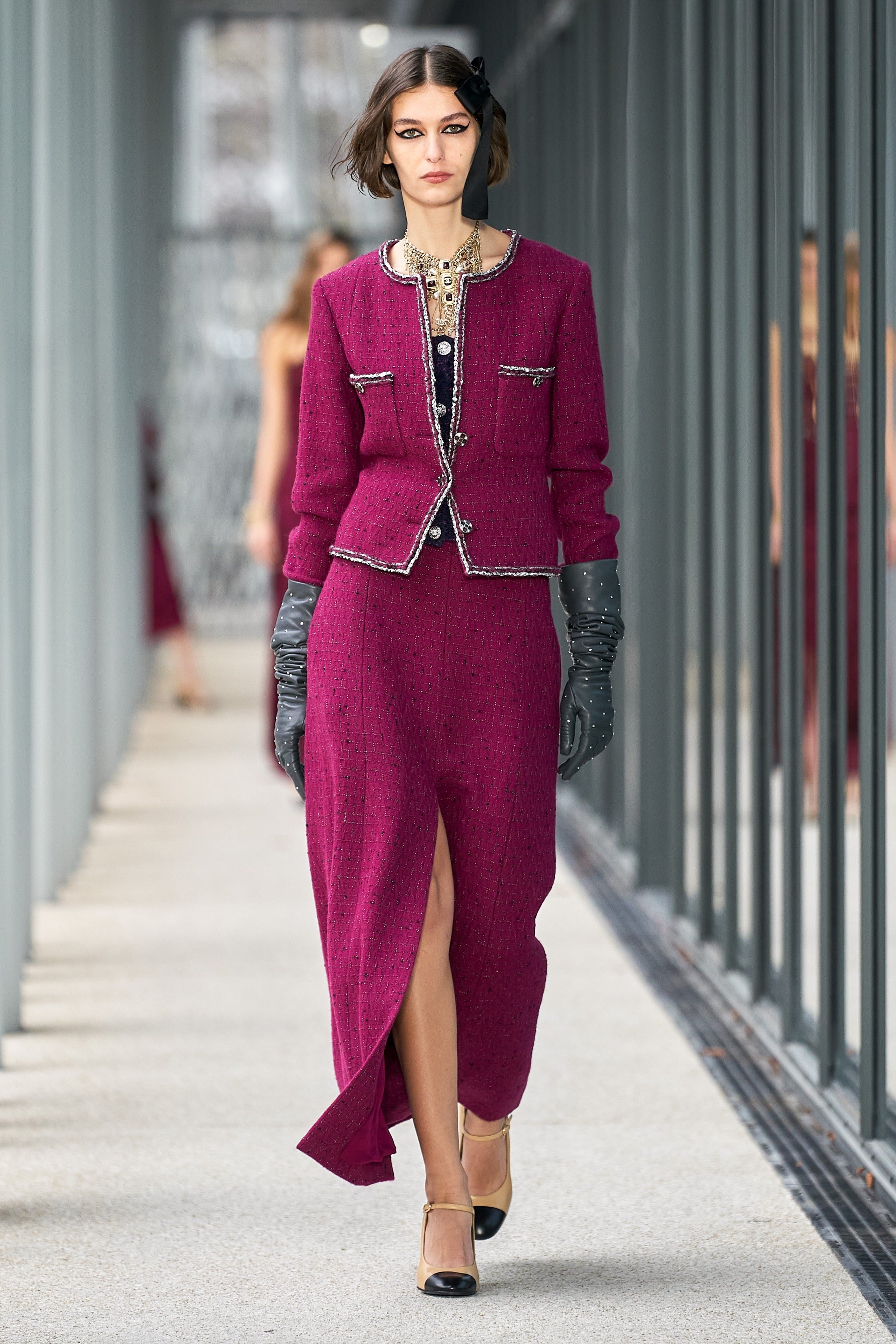 00042-Chanel-Pre-Fall-22-Paris-credit-gorunway.jpeg