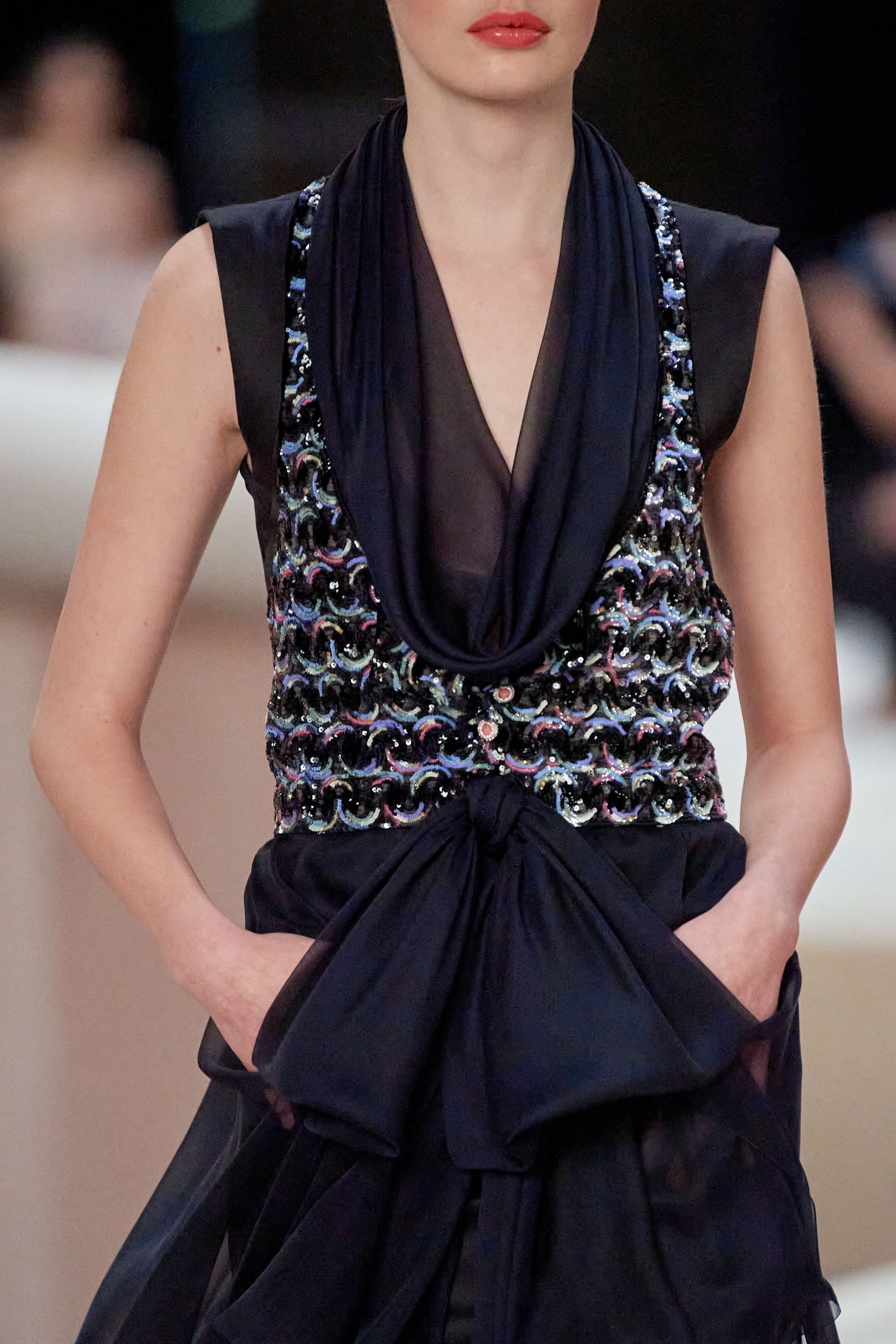 00112-Chanel-Couture-Spring-22-Paris-DETAILS-credit-Alessandro-Viero-Gorunway.jpeg