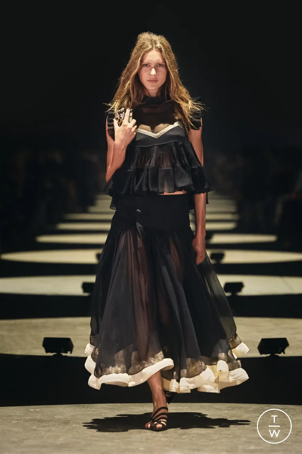 khaites27runwayhannatveitelook112x3-c0c5f6e9.webp