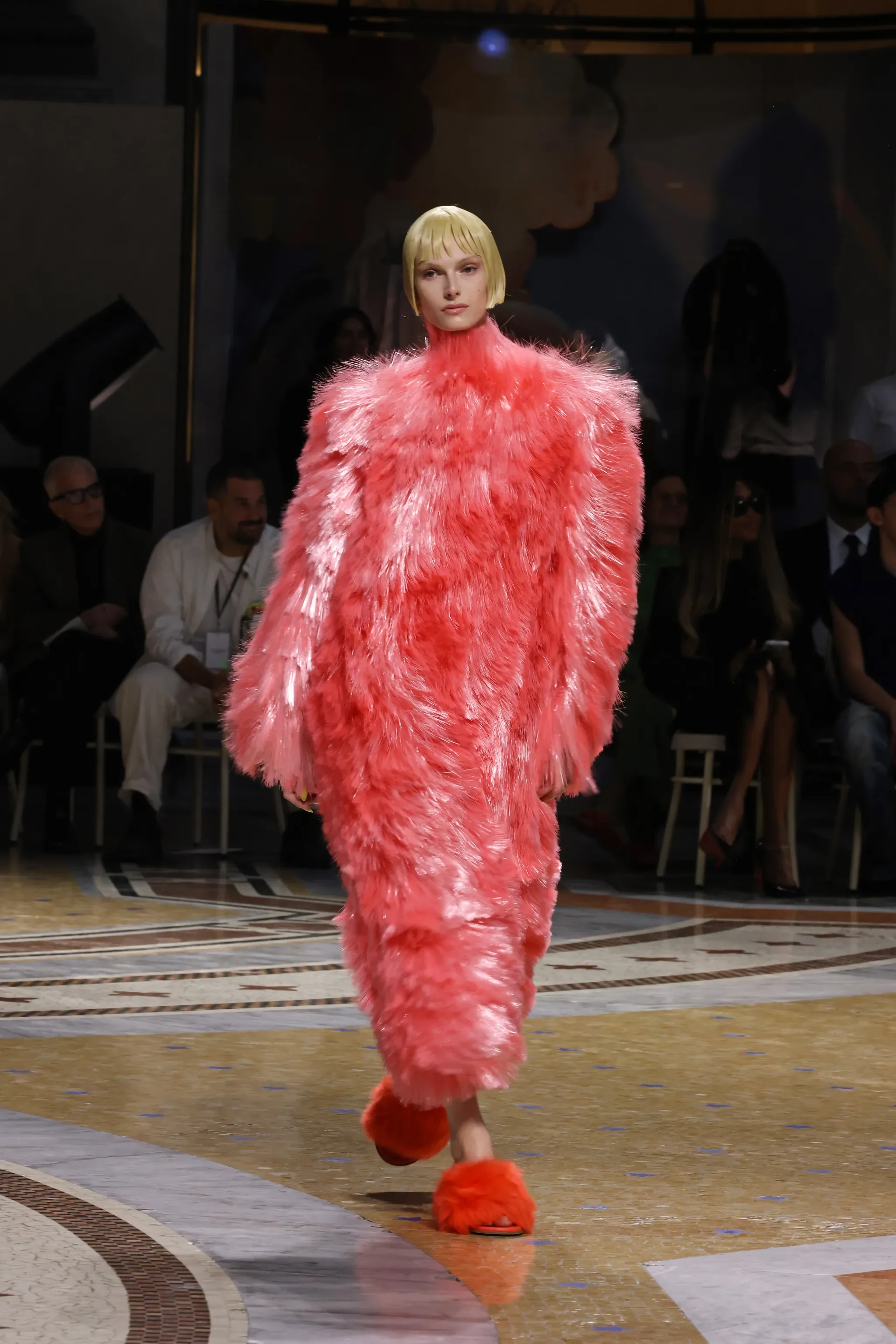vogue-world-milano-supermodeli-revija-5.webp
