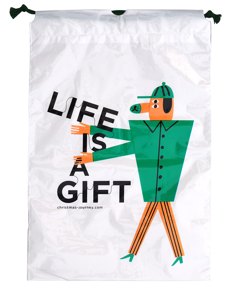 Marcus Oakley / ISETAN gift bags