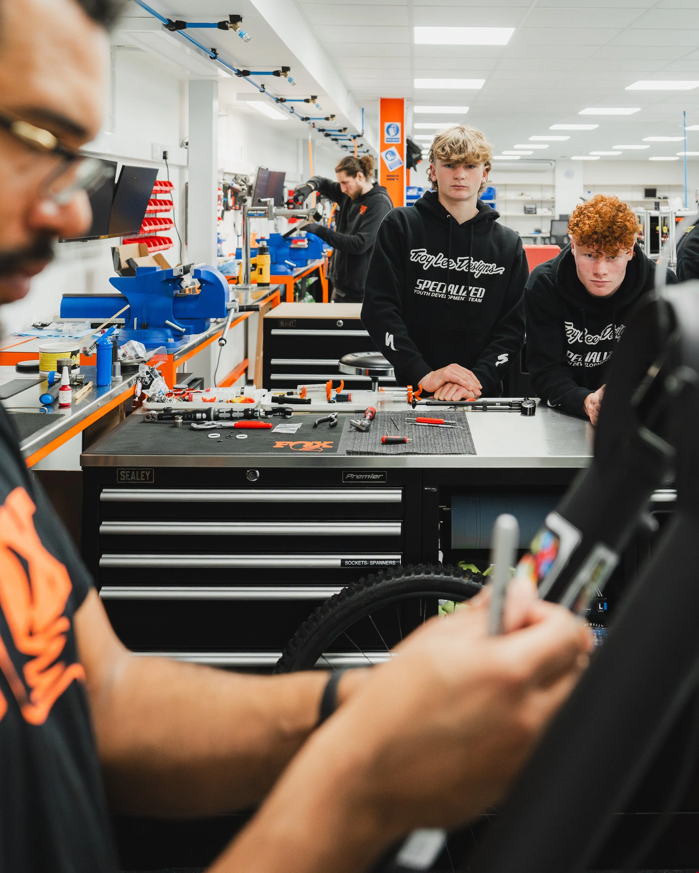 SPECIALIZED YOUTH TEAM FOX HQ 23-10-23 1 1236-Enhanced-NR.jpg