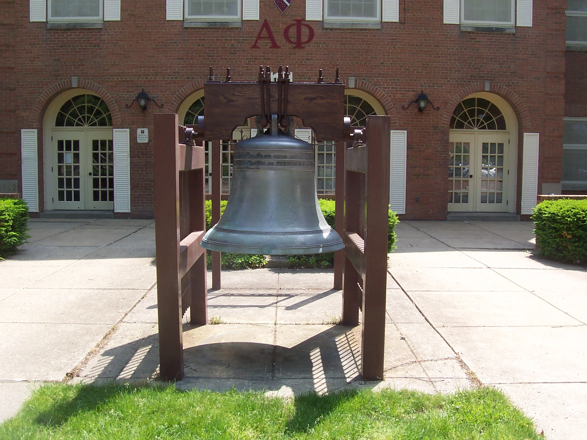 BW Heritage Bell 001.jpg