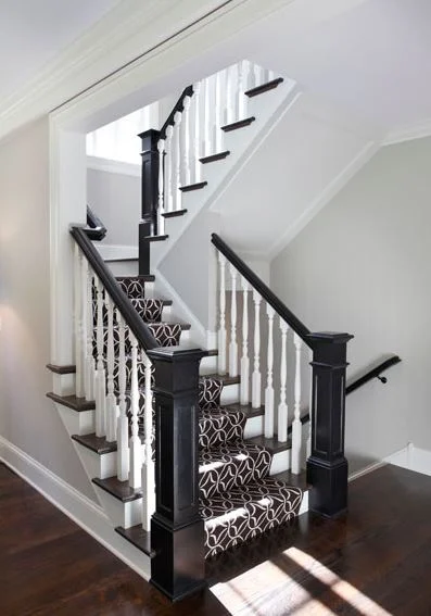 STAIR.JPG