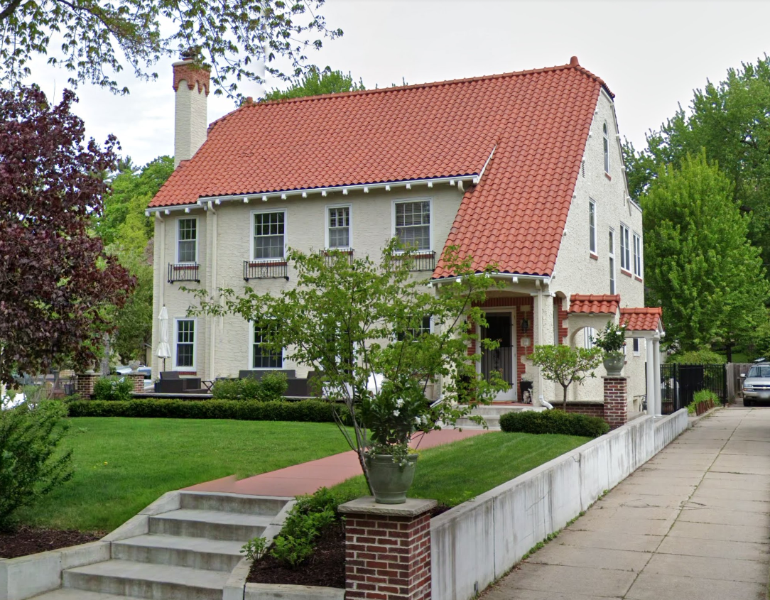 112 West Minnehaha Parkway