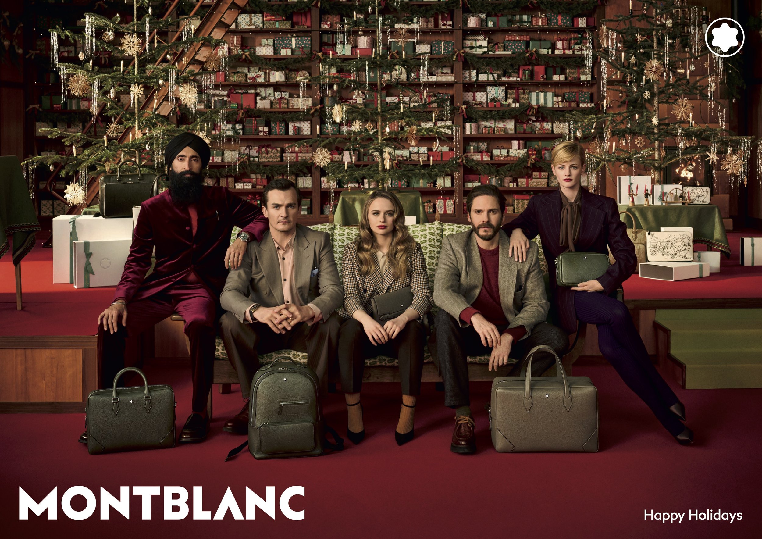 342731_OOH_2025BC_Happy_Holiday_Group_Shot_en_LF_low4.jpg