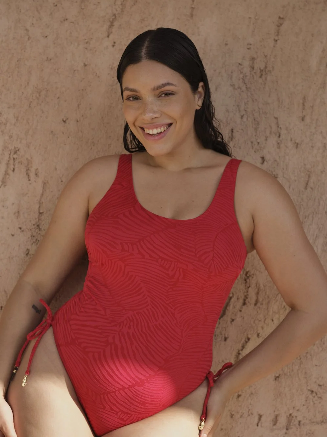 Red_Swimsuit_0122_final Kopie.jpg