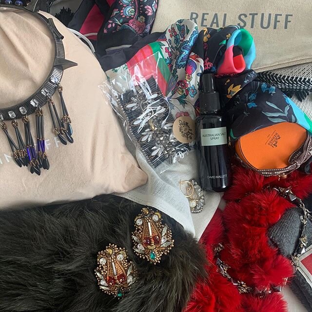 Paris packing 💄💼✈️💍👠🥻
.
.
.
.
.
.
#madeinbrooklyn #madeinnyc l#womensfashion #newyorkfashion #style #musthave #spain #fashiongram #fashionstyling #nyfashion #fashionworld #igstyle #stylediaries #styleoftheday #styleinspo #handmadejewelry #oneofa