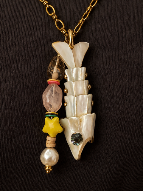 PEZ-PENDANT-WHITE-2.png