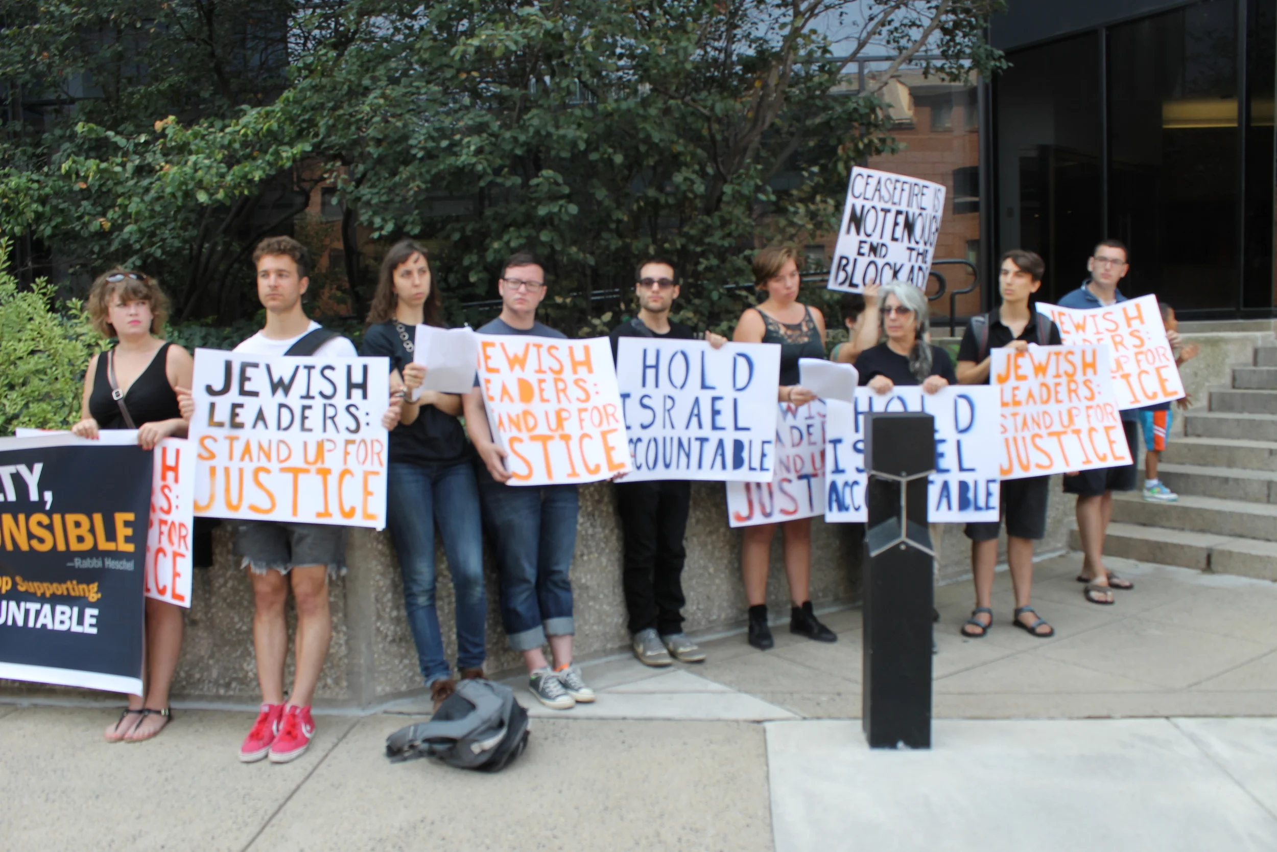 Protesting the Jewish Federation's Gaza War Stance