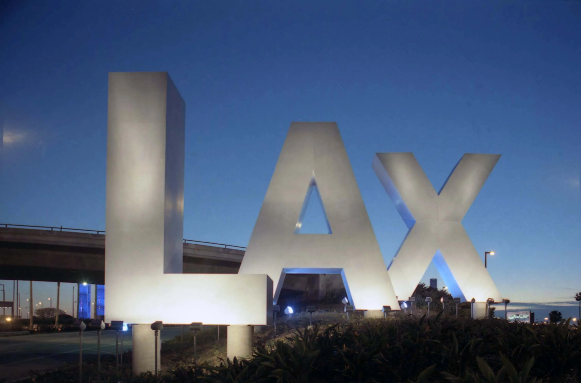 LAX-Monument1.jpg