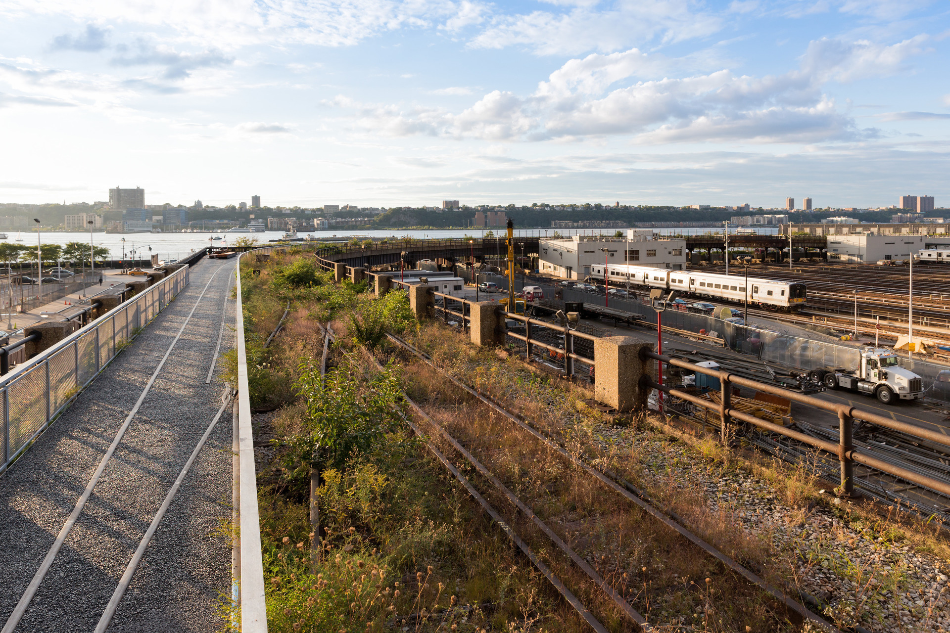 1405-high-line-at-the-rail-yards-photo-by-iwan-baan.jpeg