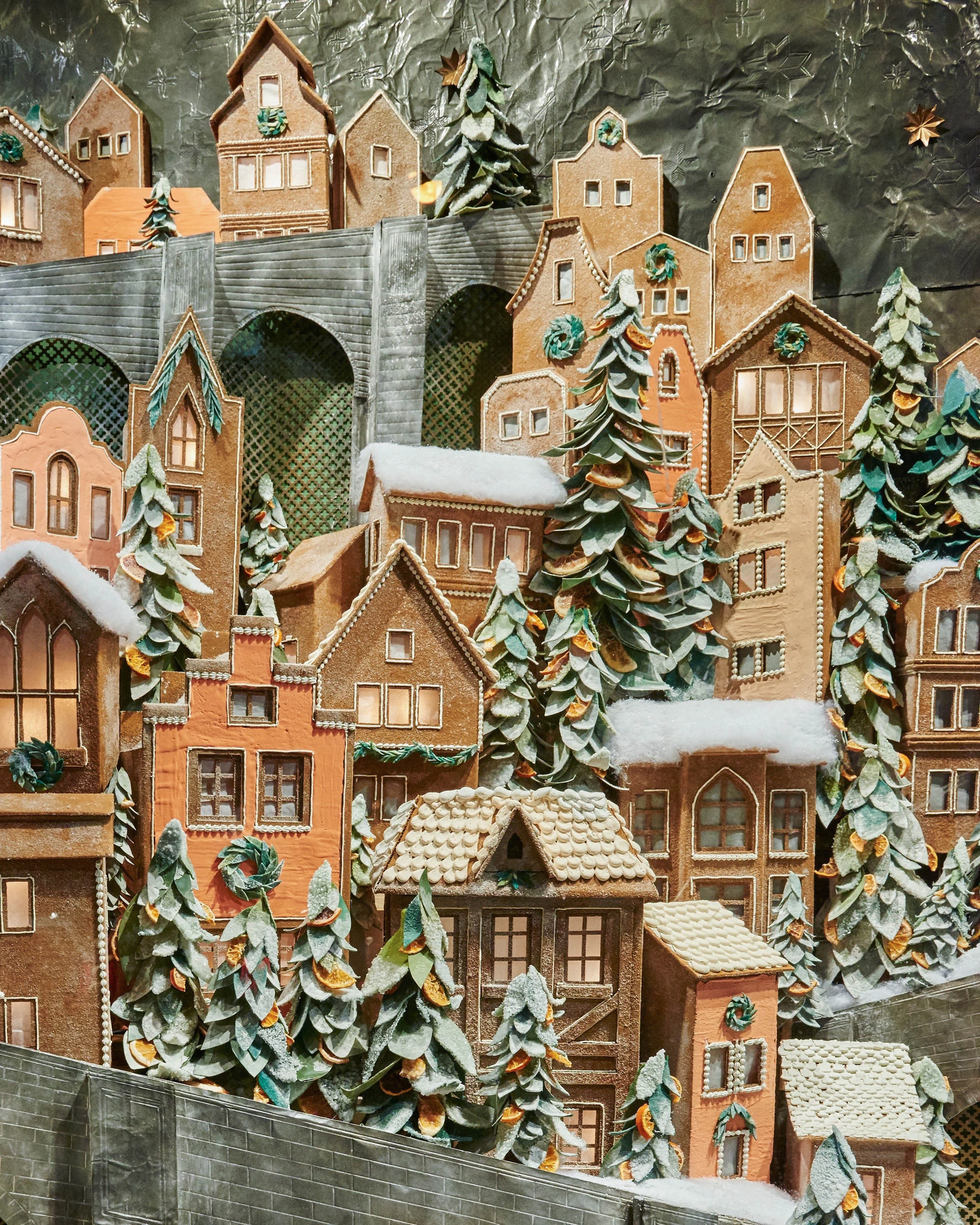 2015_11_14_Anthropologie PR Holiday Windows_CCP_7652 HiRes.jpg