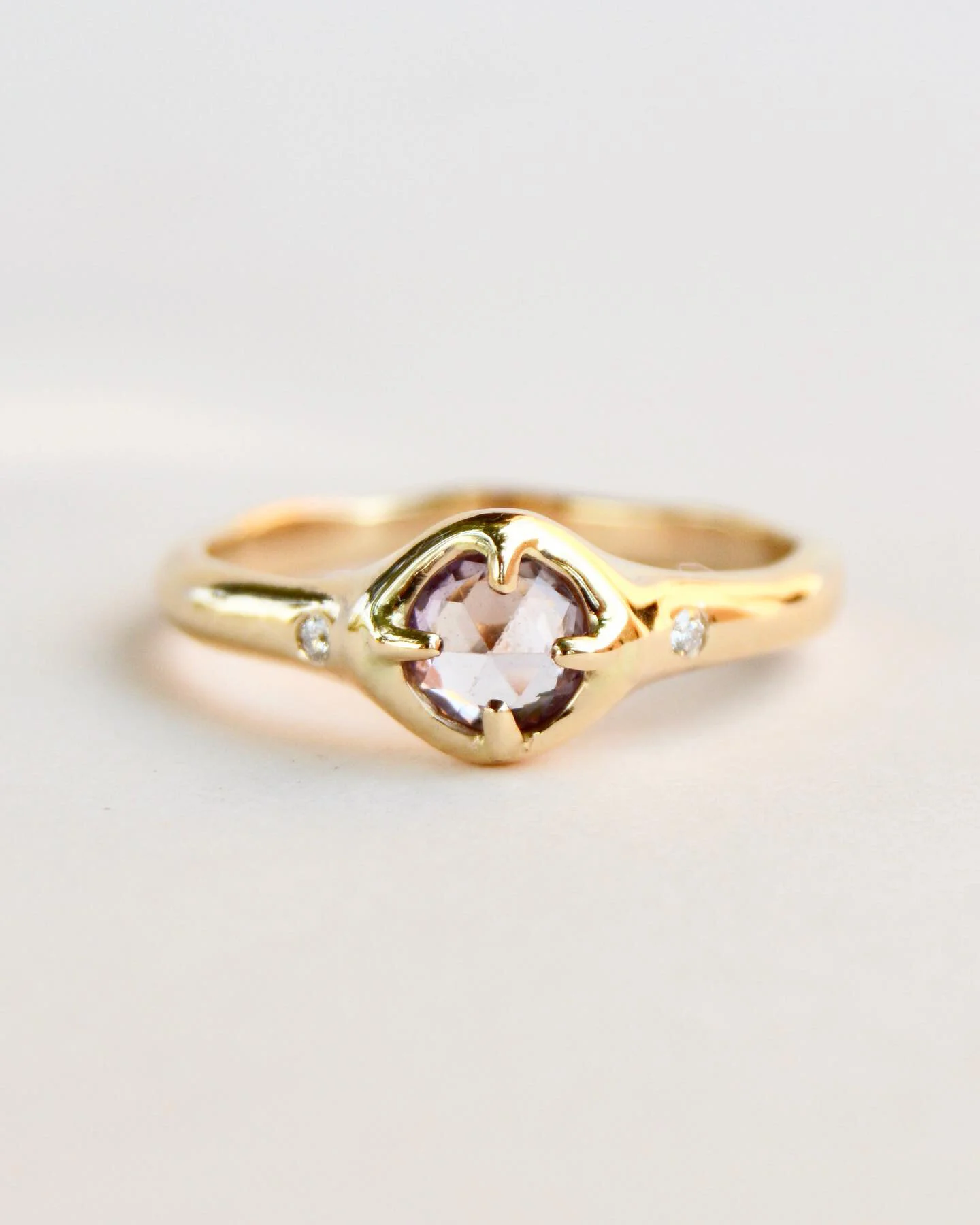 BE3E2507-1002-4898-8A31-ED3277F0DDDF