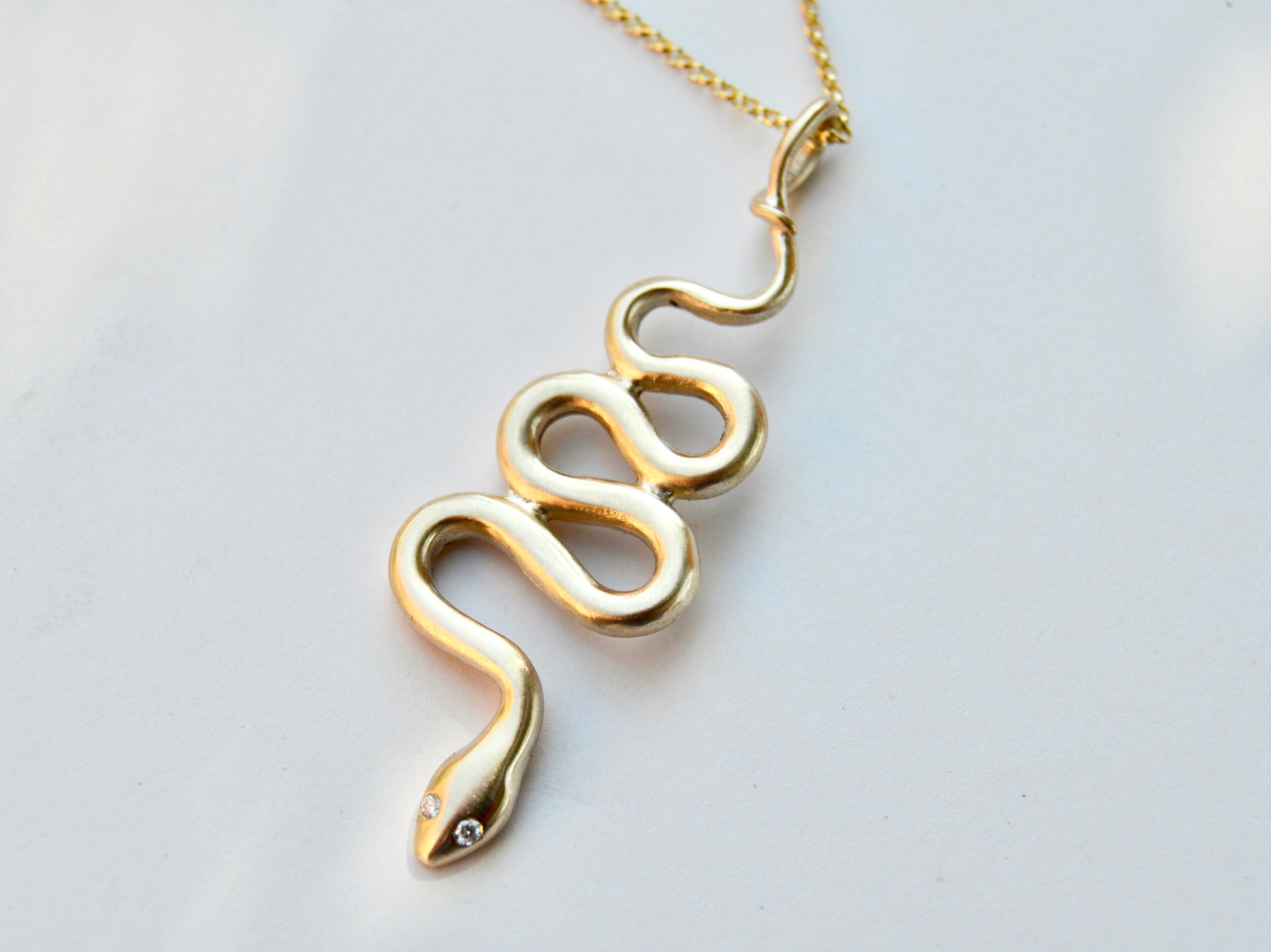 851A5BE2-4A2D-4158-BA85-0F3A43D48524