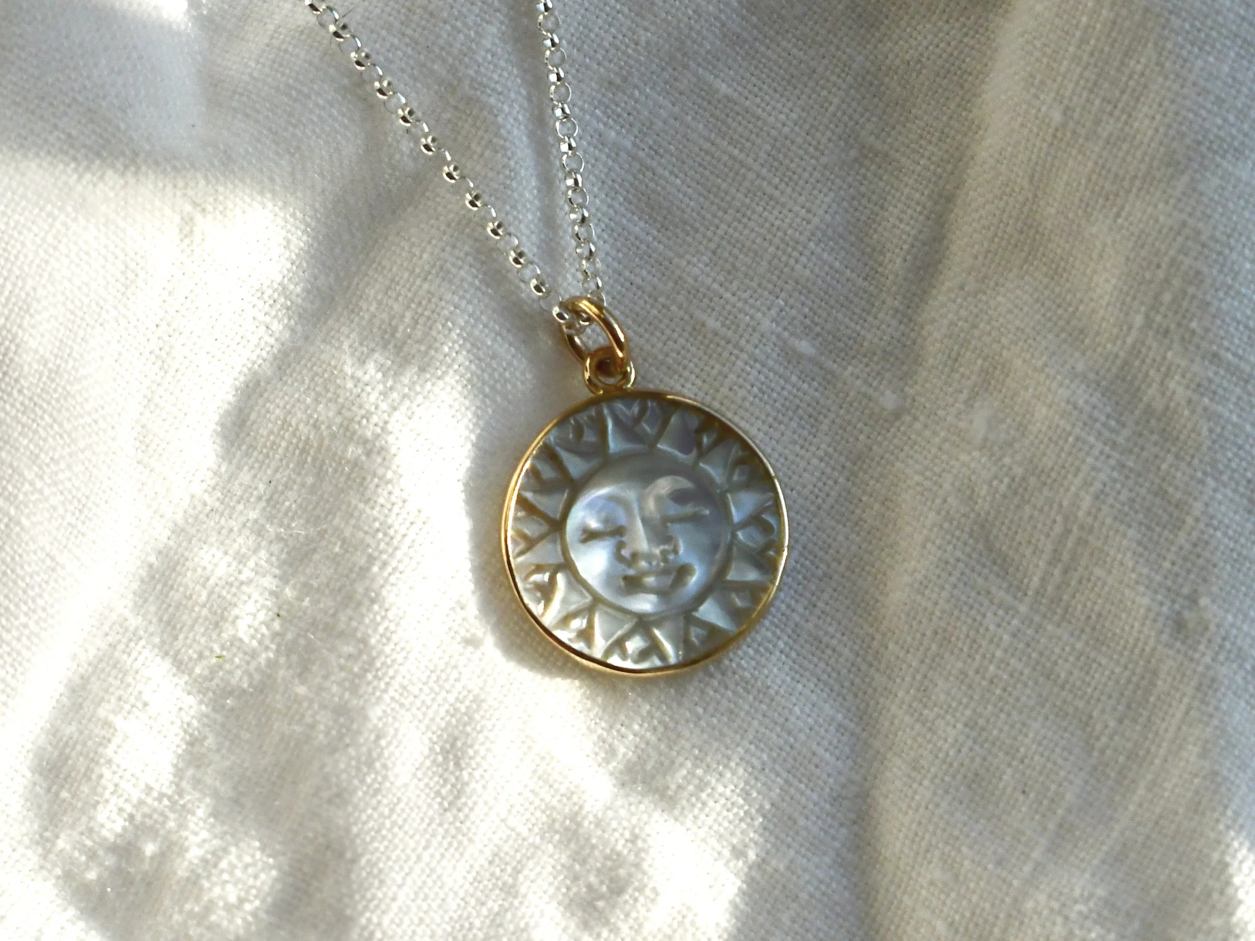 Sol Necklace | Mother of Pearl | Gold & Silver