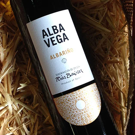 ALBA VEGA // ALBARINO
