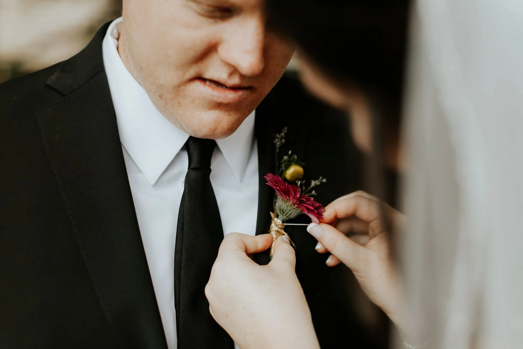 17-09-15 Lindsey and Brandon Wedding Edited-300_WEB.jpg