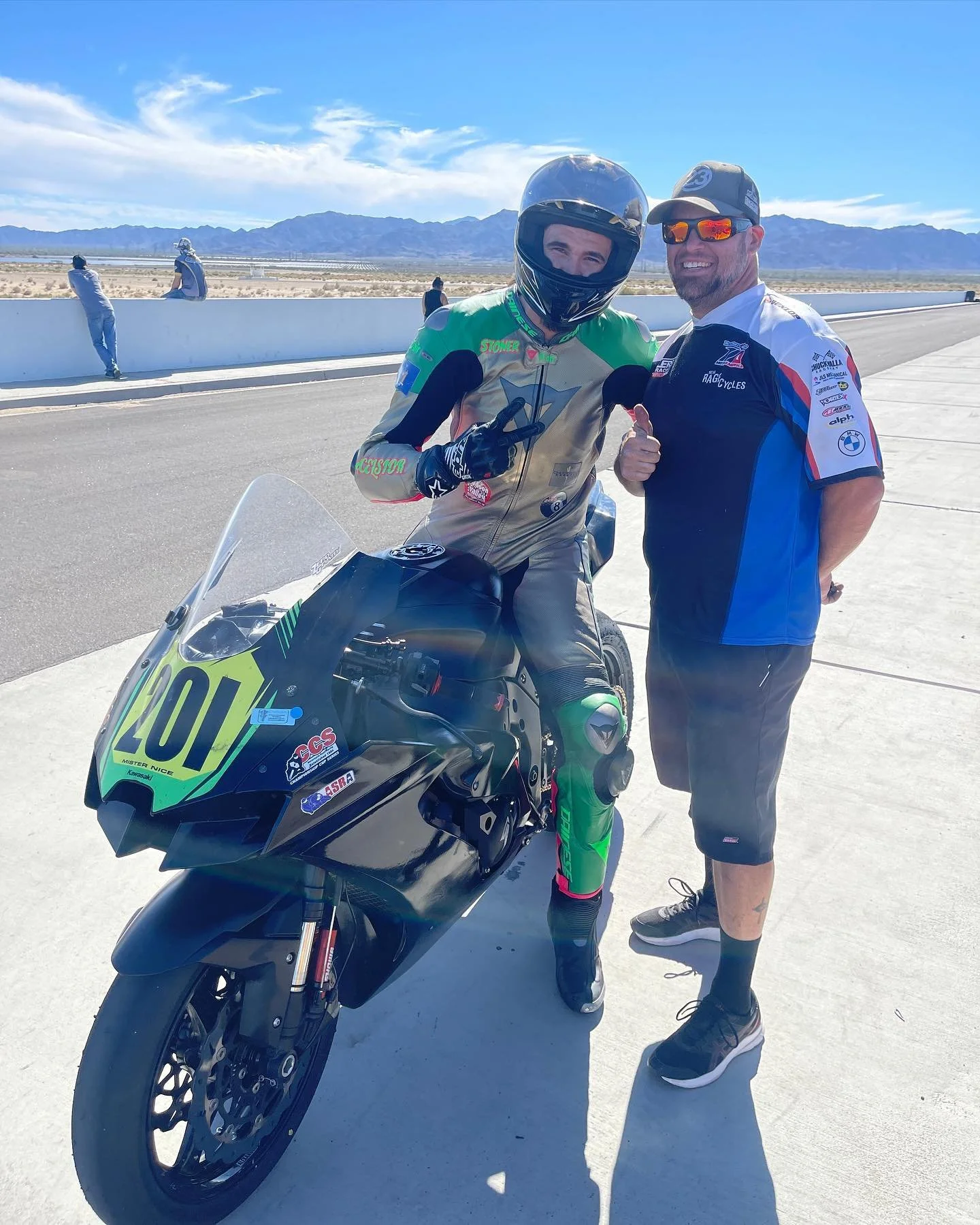 Chuckwalla season is upon us and the Garage Ocho Gang is back! 🎱 ✊🏼 

Chris returned back from some CVMA action alongside Corey. Both taking wins and podiums. 

Gene and Kevin followed that up with our first garage usage post renovation for SoCal T