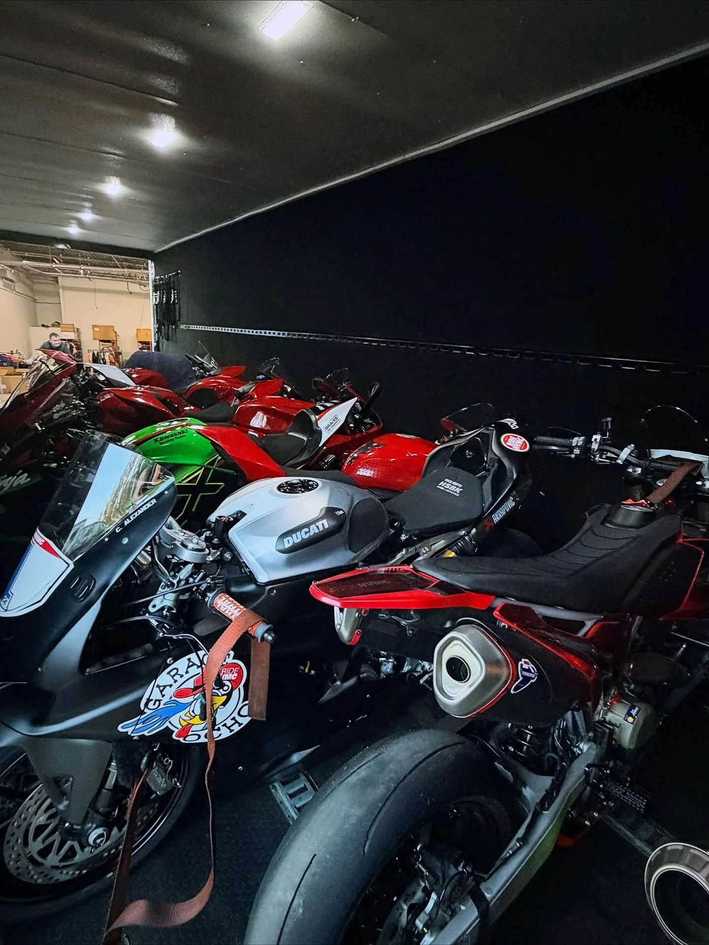 Our Winter Escape transport is Westbound and on its way to @chuckwallavalleyraceway for our first @socaltrackdays of the 2025-26 season! It&rsquo;s going to be a packed house at Garage 🎱..

Hit us up to book a weekend in the sun on one of our rental