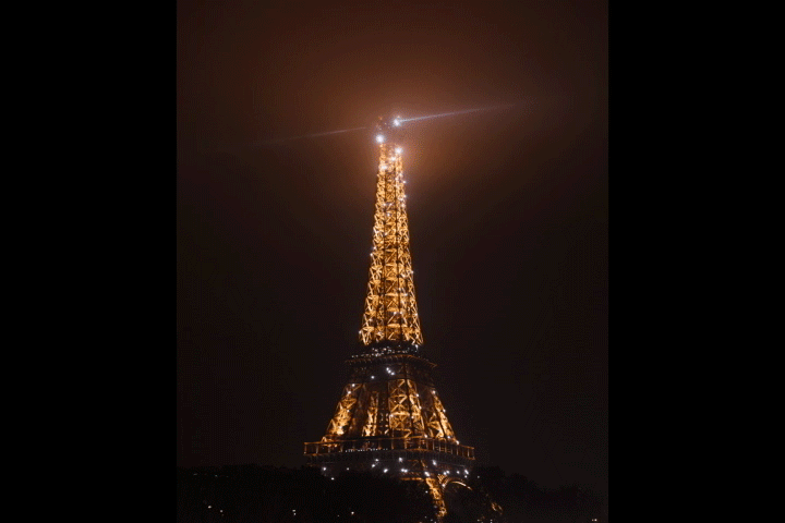 Paris-2.gif