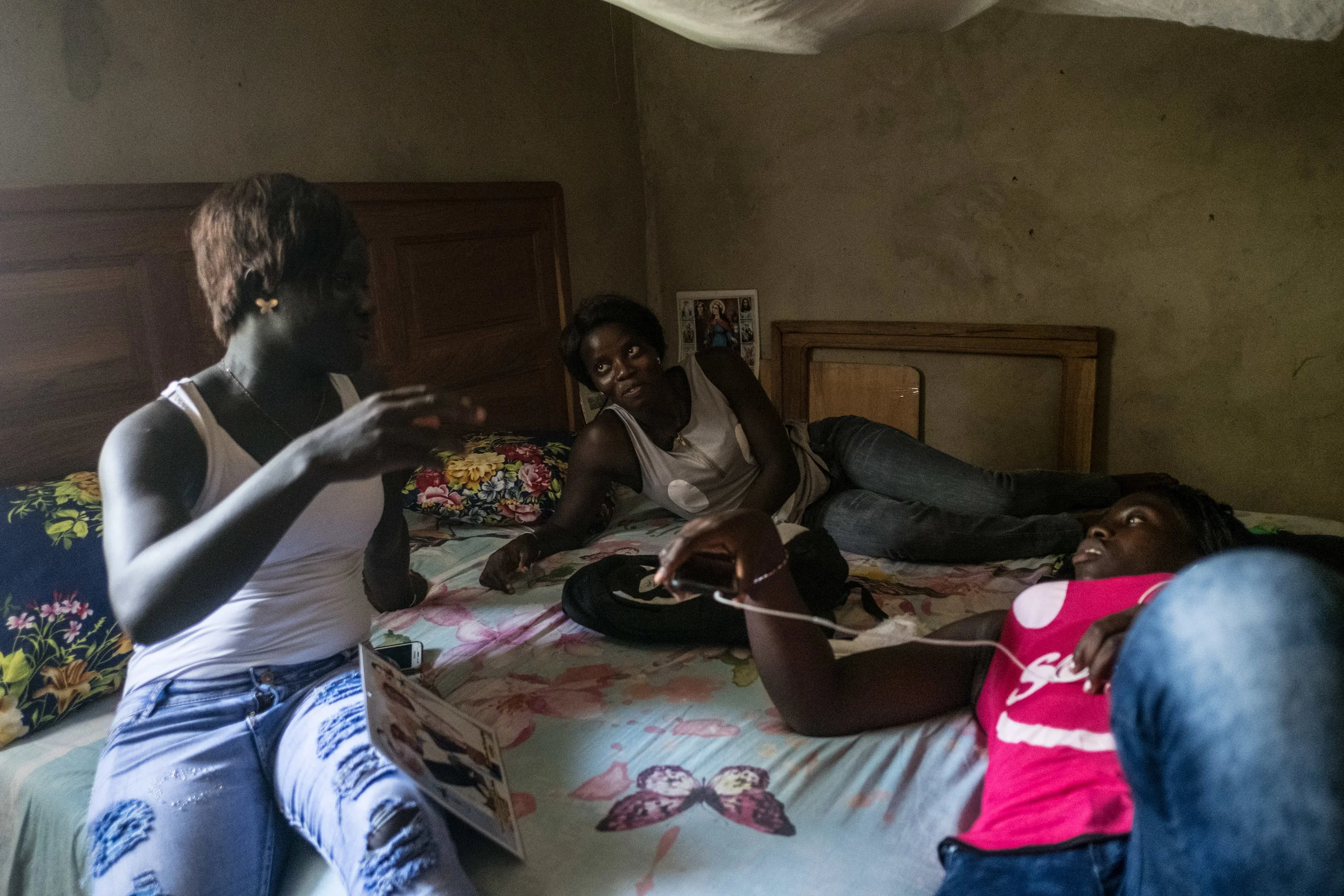 Mlomp, Senegal (September 29, 2017) - Binette Diatta, 23, is a member of the Senegal Women’s National Wrestling Team. She was recruited after her family, including women’s national coach Eveline Diatta, saw how good she was at traditional wrestling. At first she turned down offers to train and join the team, but eventually her aunt persuaded her to join. She says wrestling has given her a confidence she did not have before.