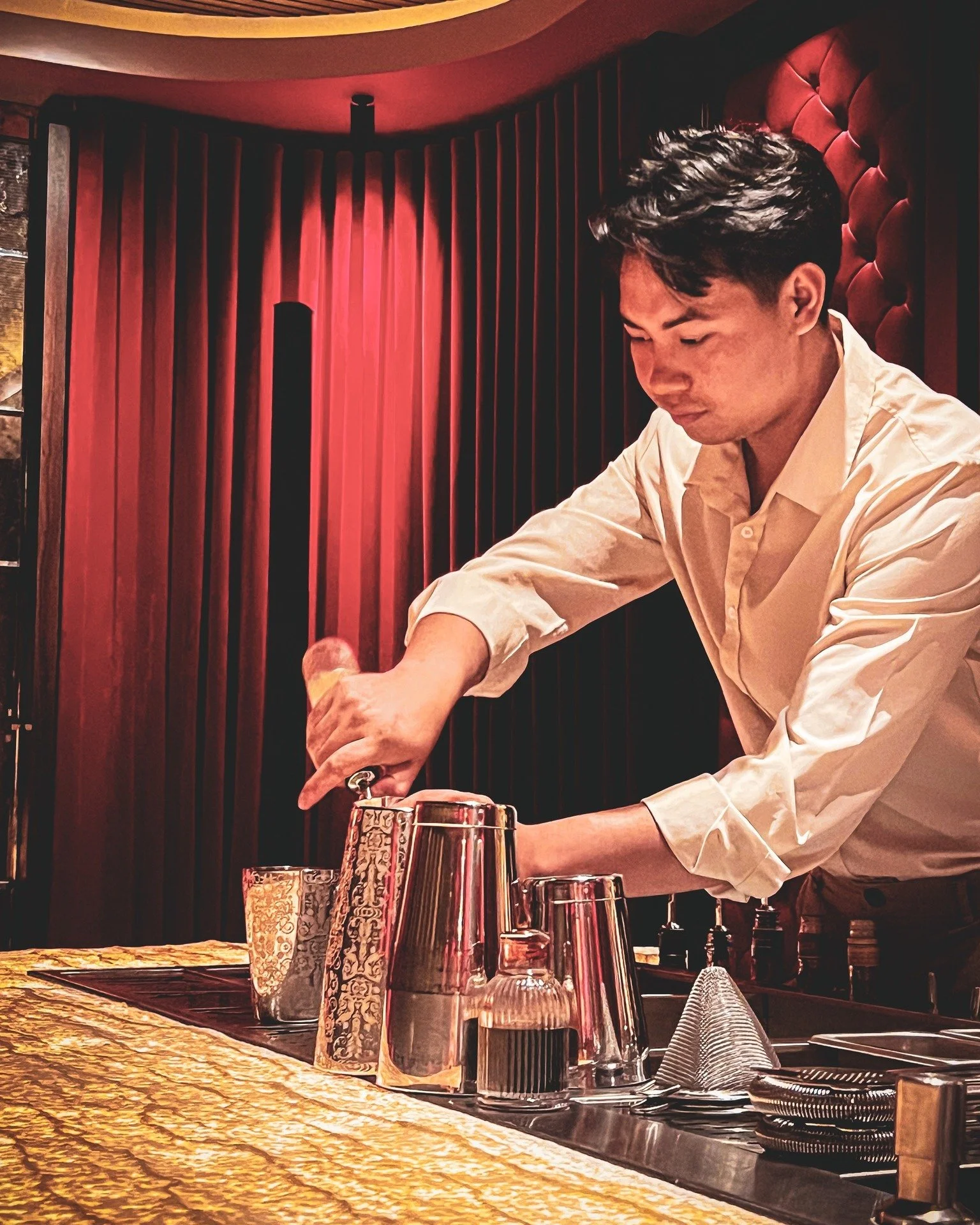 Behind every great drink, there's someone who cares enough to get it right.
Meet Santi. 
He's been waiting for you.

What would you ask him to make for you tonight?