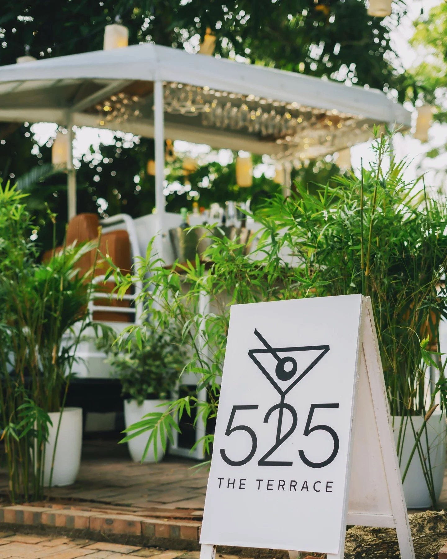 Welcome to our lush green Terrace Bar overlooking the Mekong River.

#luangprabang #CocktailsWithAView #SunsetVibes