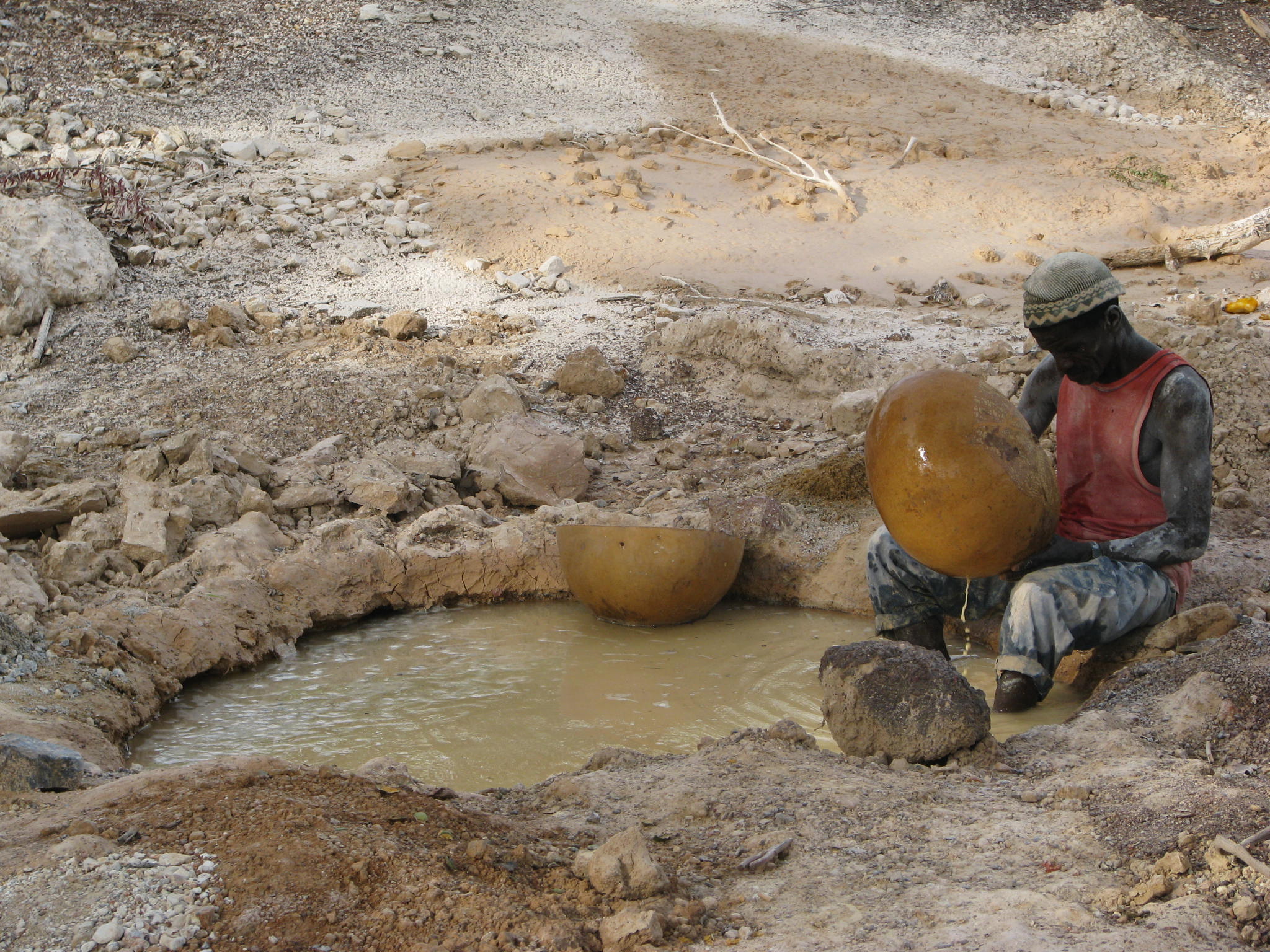 Artisan miner Mali.JPG