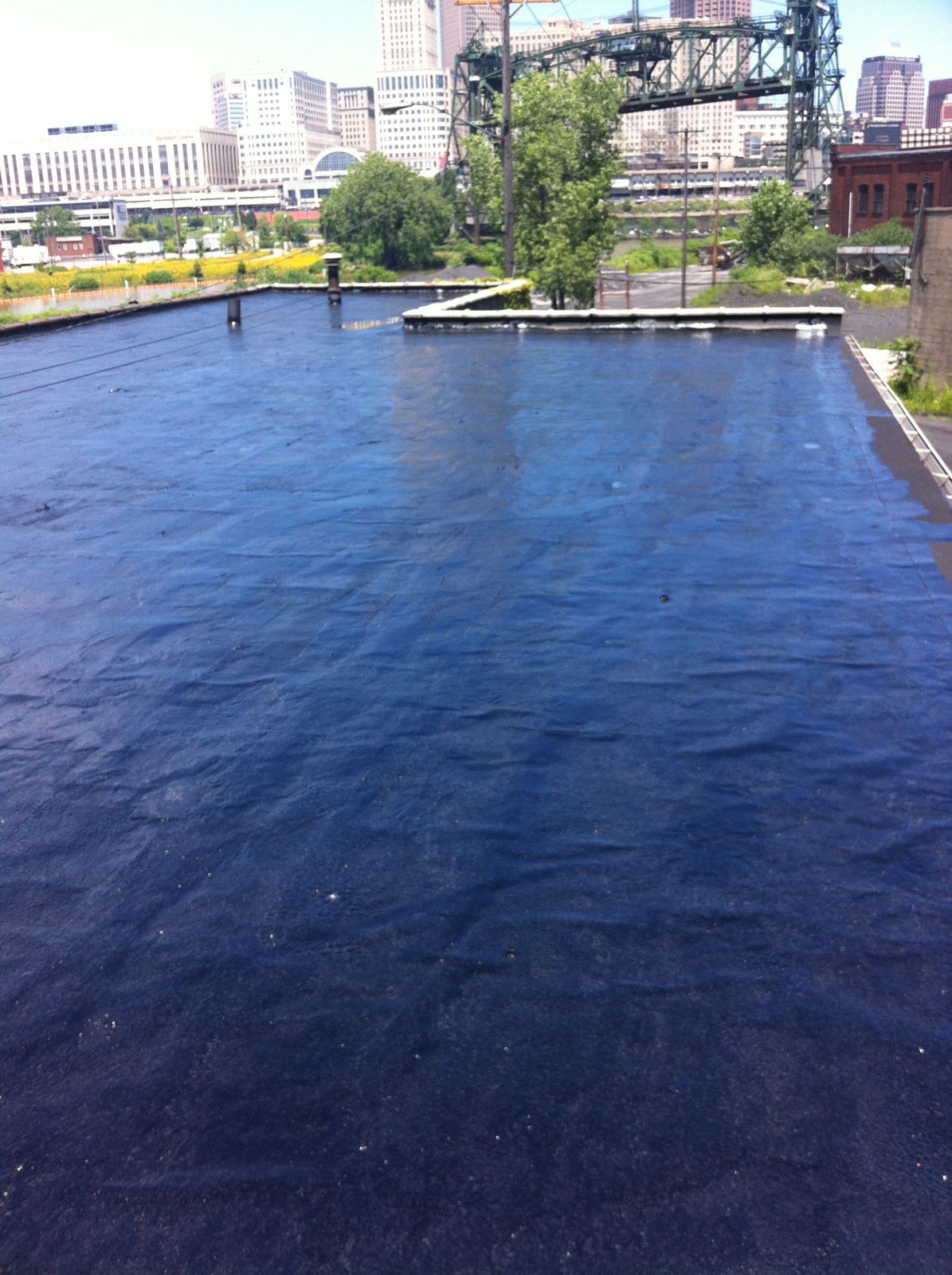 Asphalt Coating at Mid-Continent Coke in Cleveland.jpg