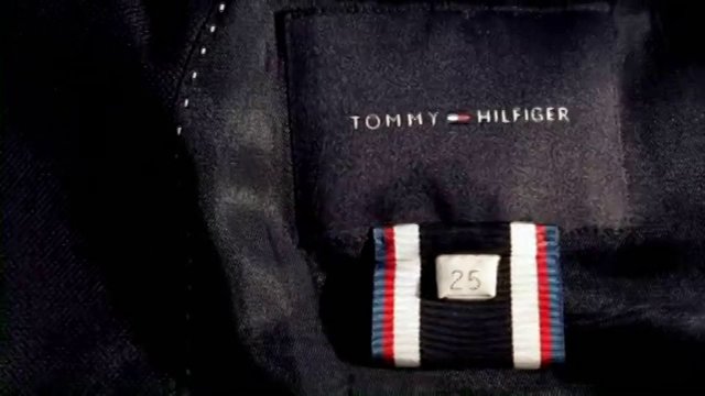 Tommy Hilfiger - The Night Of The Navy Blue Blazer !