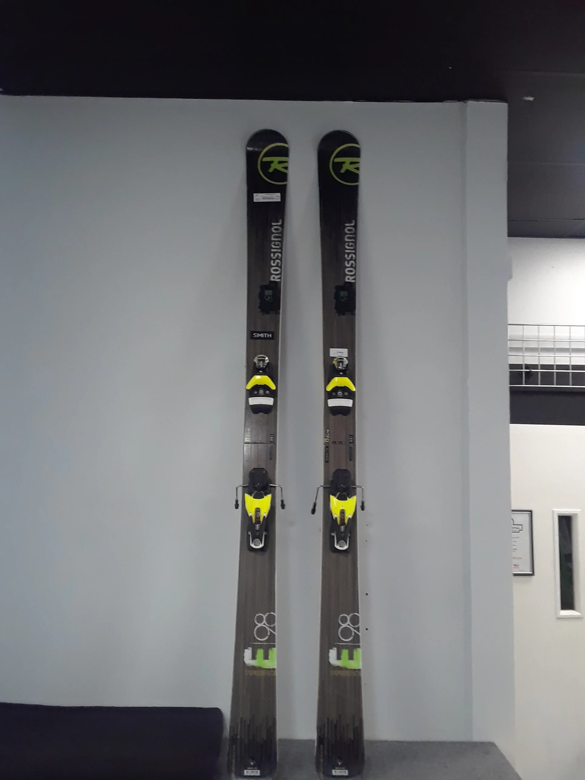 188 Rossi E98 W/Axial 12 Bindings Our Price - $369 MSRP - $800