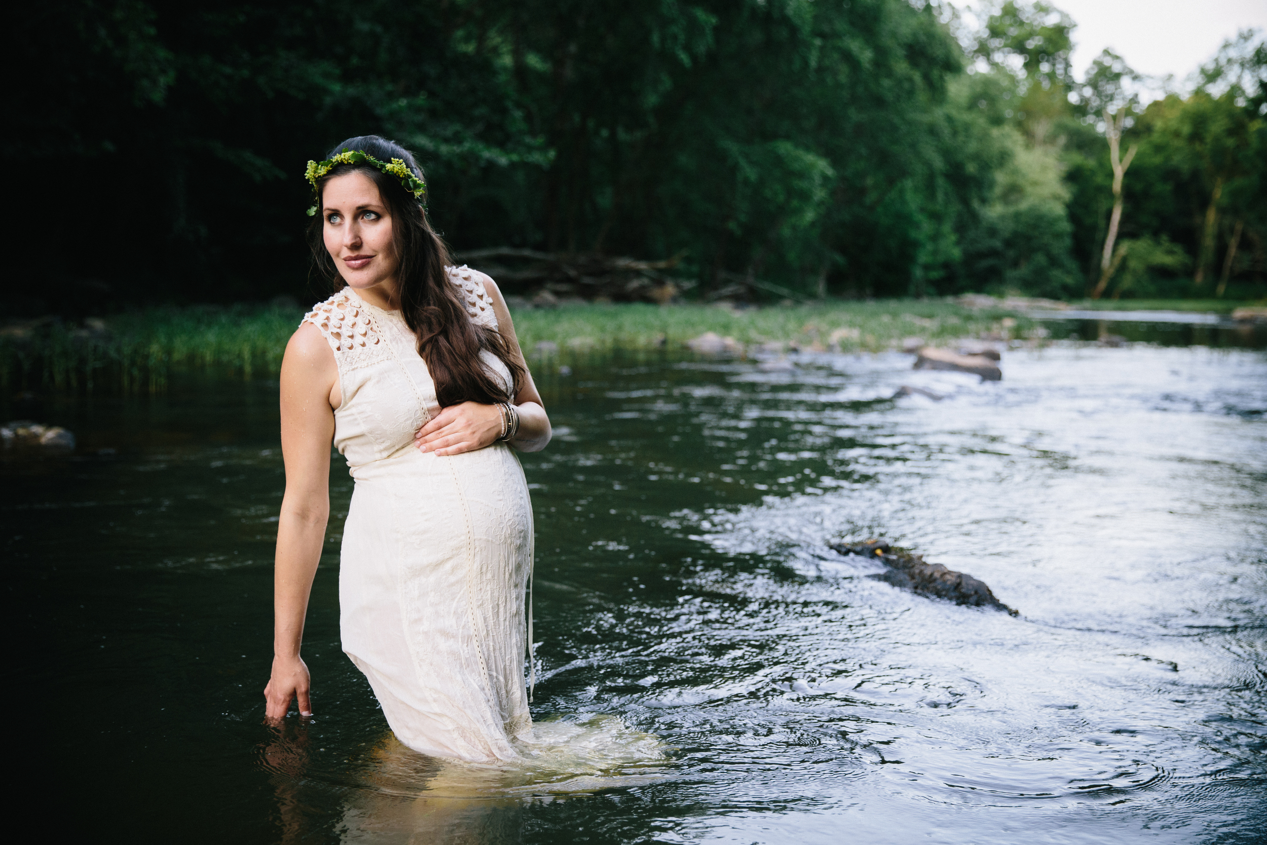 Katrina: maternity session | Eno River in Durham, NC | Merritt Chesson Photography