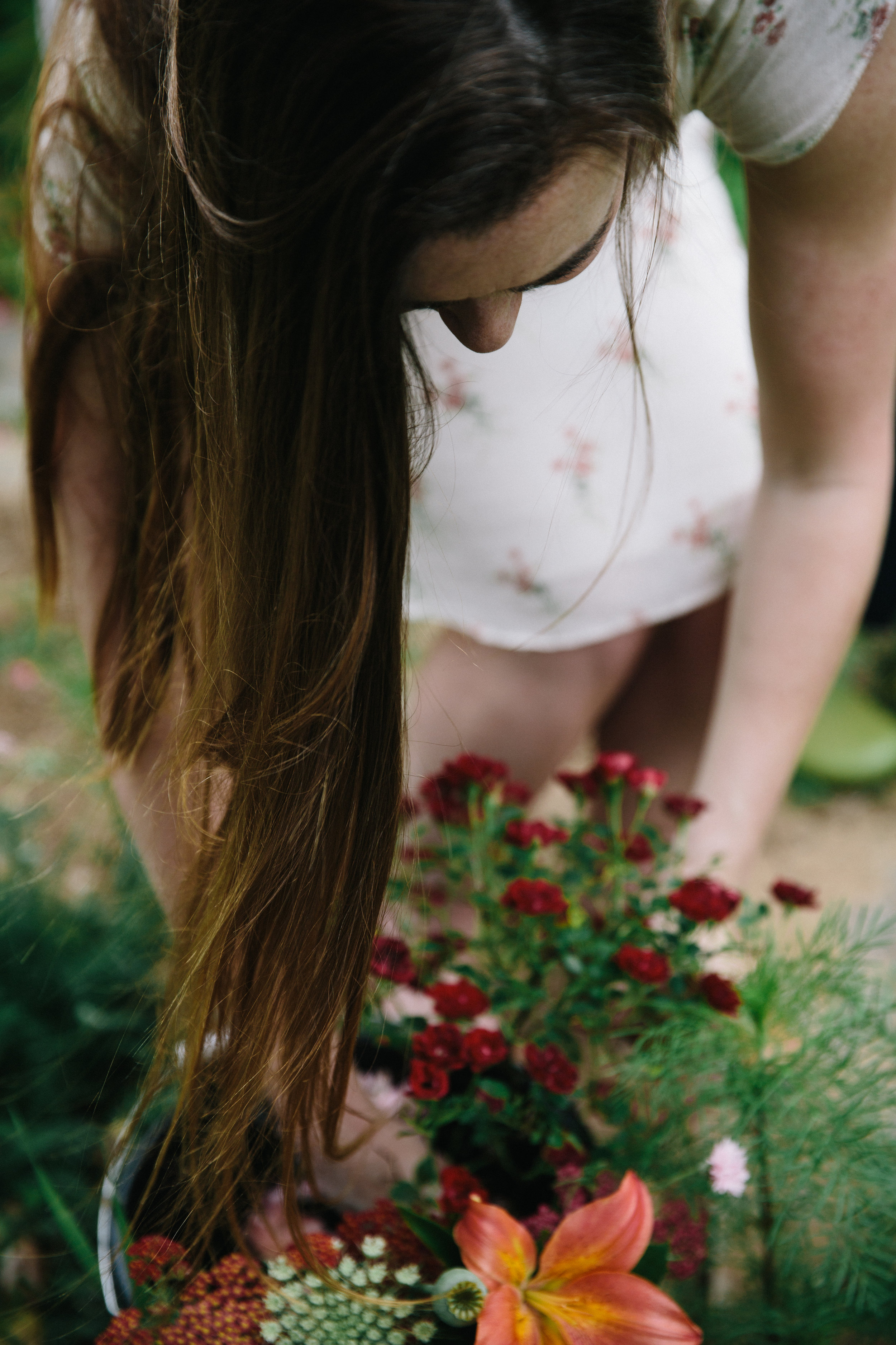 DIY Wedding Flowers | Asheville, NC | wedding photographer | Merritt Chesson Photography