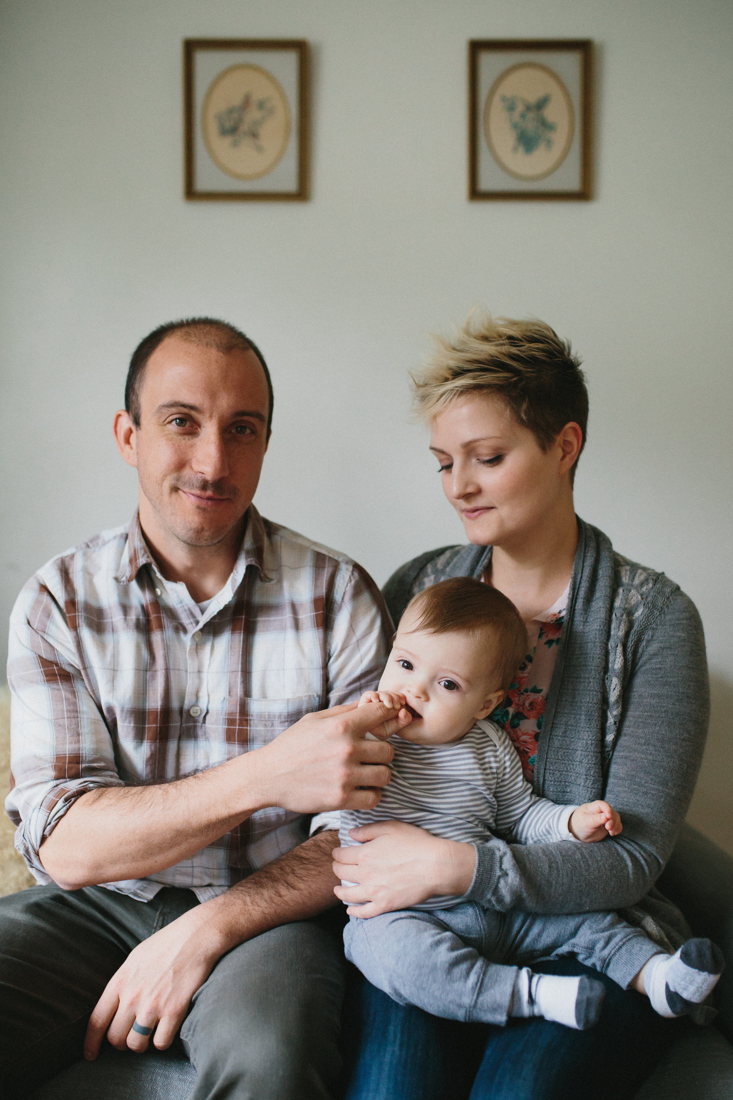 Linus with parents | family photographer | Merritt Chesson Photography