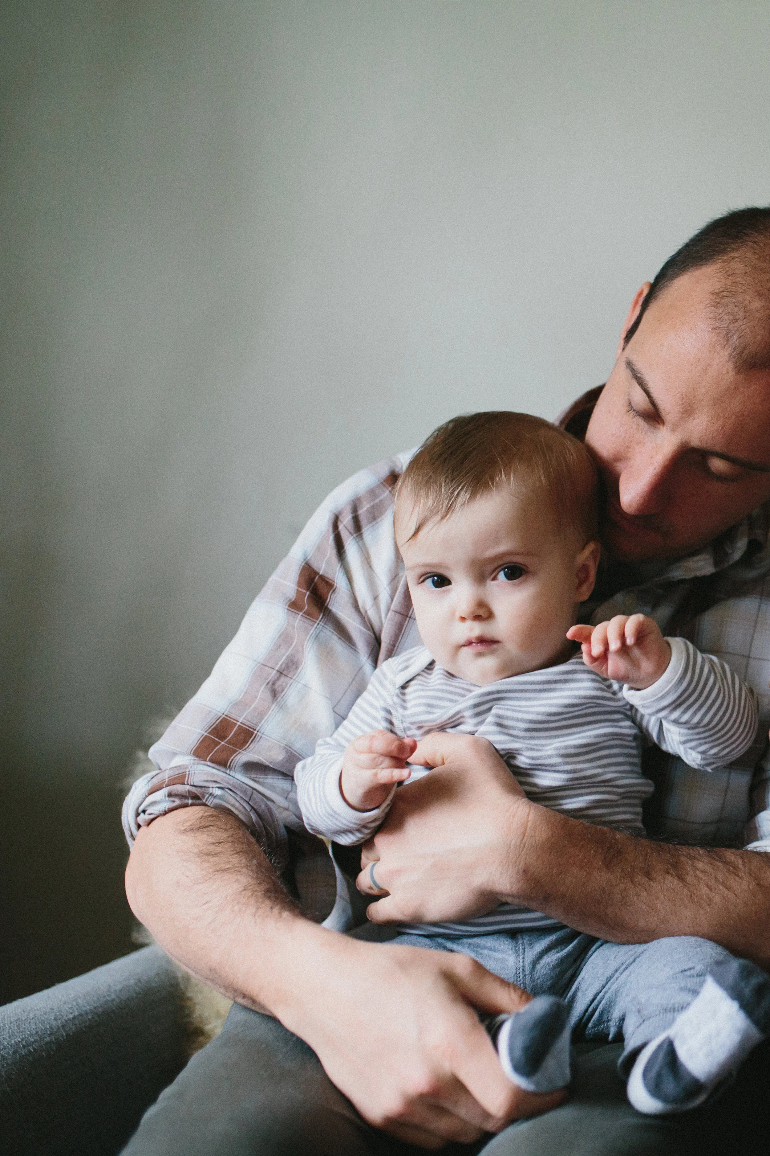 Linus with dad | family photographer | Merritt Chesson Photography