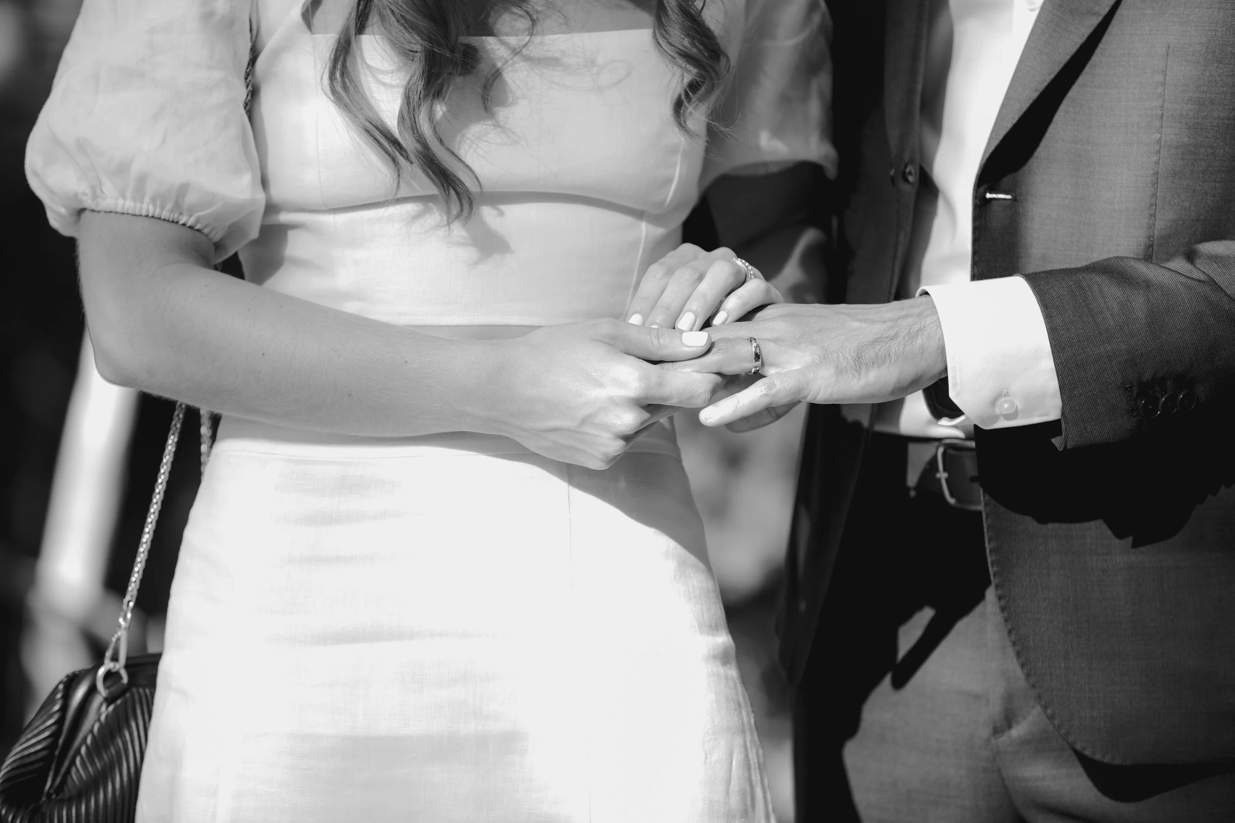 Couple portraits by the Eno River after courthouse wedding in Hillsborough, NC | Durham, NC photographer | Merritt Chesson Photography