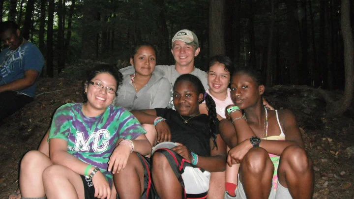 Nathaly (left) with a group of Fiver peers in LEAD
