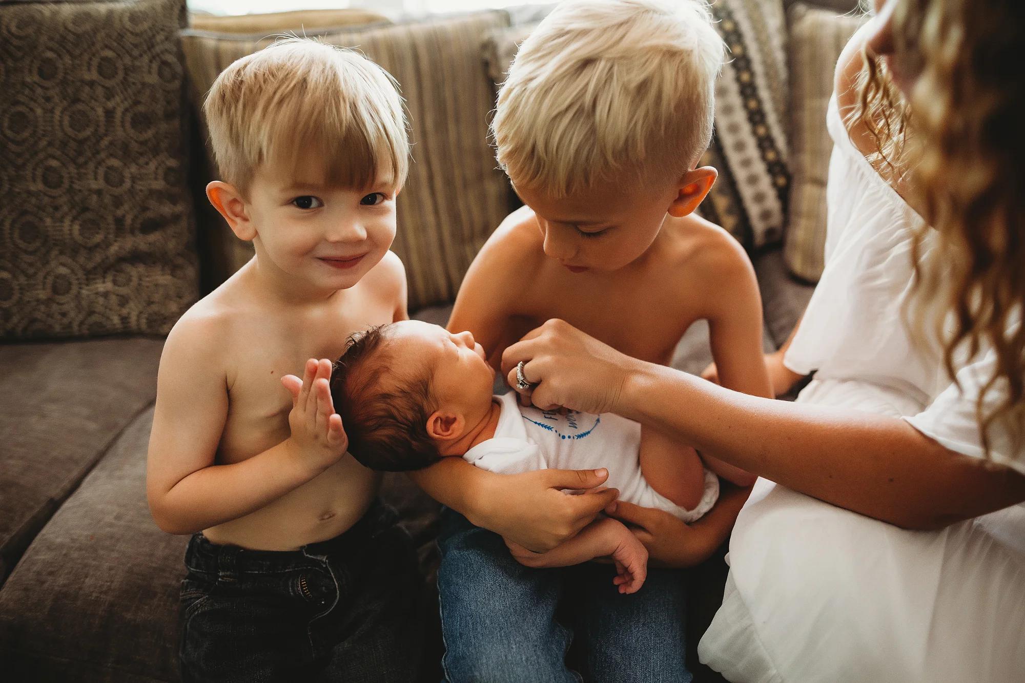 sibling newborn photography, family newborn pictures in st pete fl