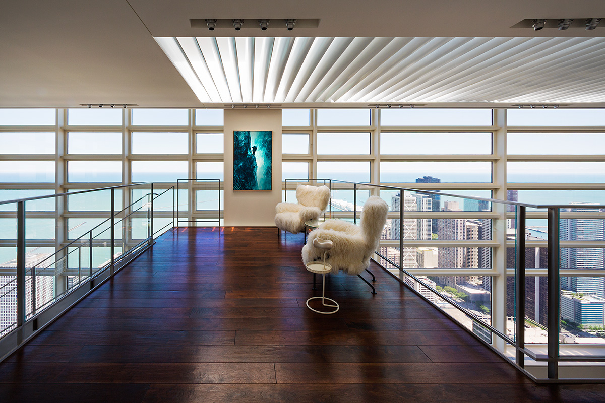 Chicago Penthouse / Vinci-Hamp Architects