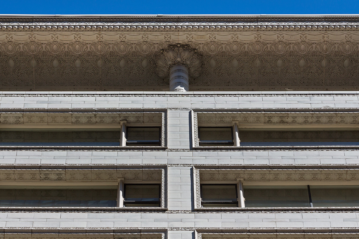 Carson Pirie Scott Building / Chicago IL / Louis Sullivan