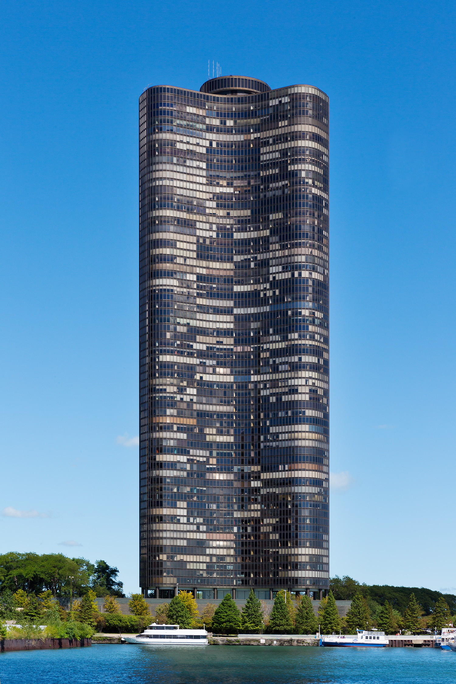 Lake Point Tower / Chicago IL / Schipporeit-Heinrich Architects