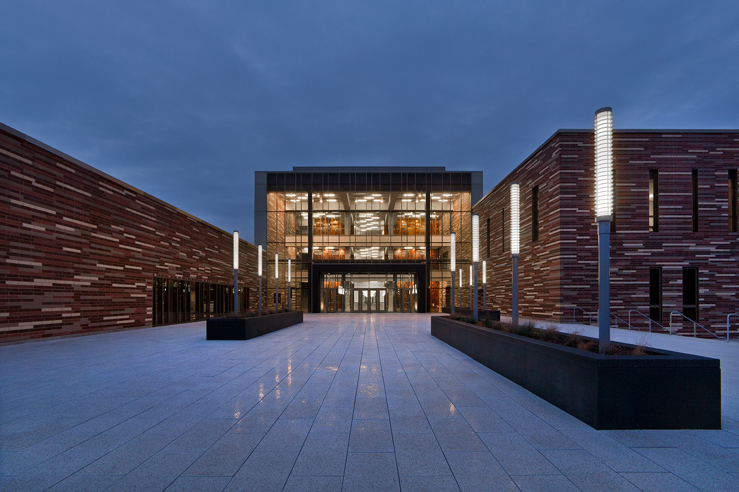 Solorio Academy High School / Chicago IL / John Ronan Architects