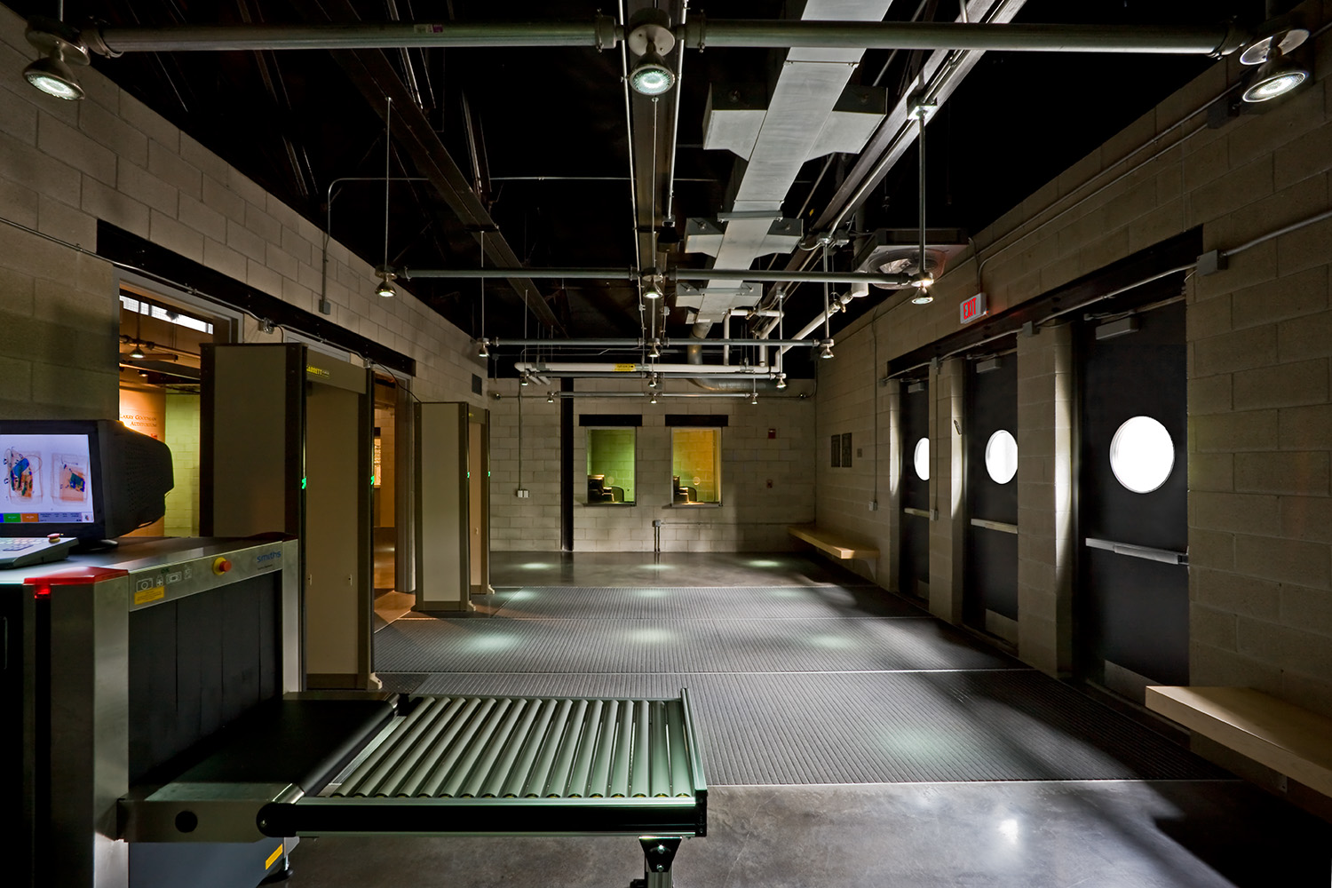 Illinois Holocaust Museum & Education Center / Skokie IL / Stanley Tigerman