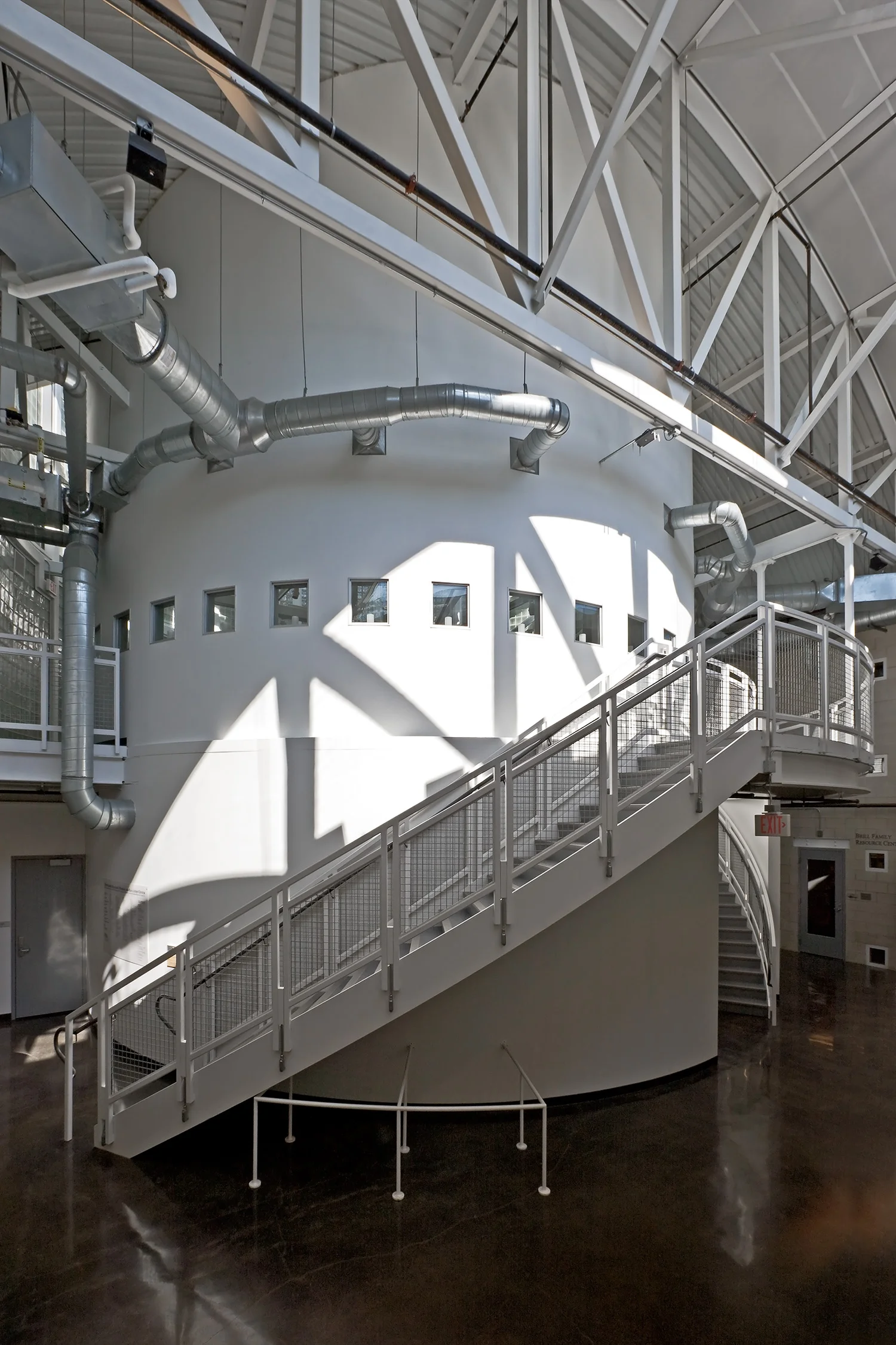 Illinois Holocaust Museum & Education Center / Skokie IL / Stanley Tigerman