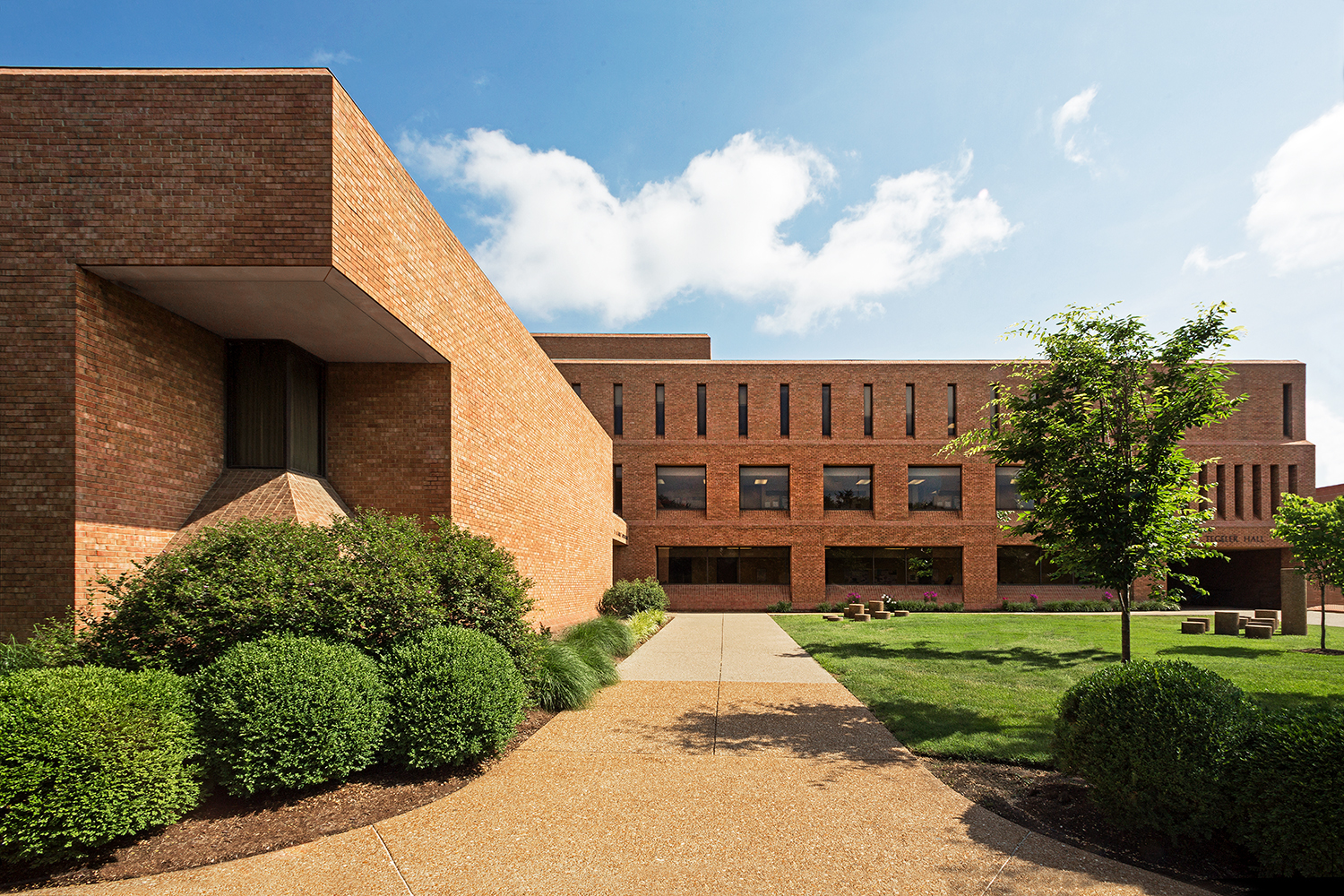 Tegeler Hall / St. Louis University / St. Louis MO / Smith & Entzeroth