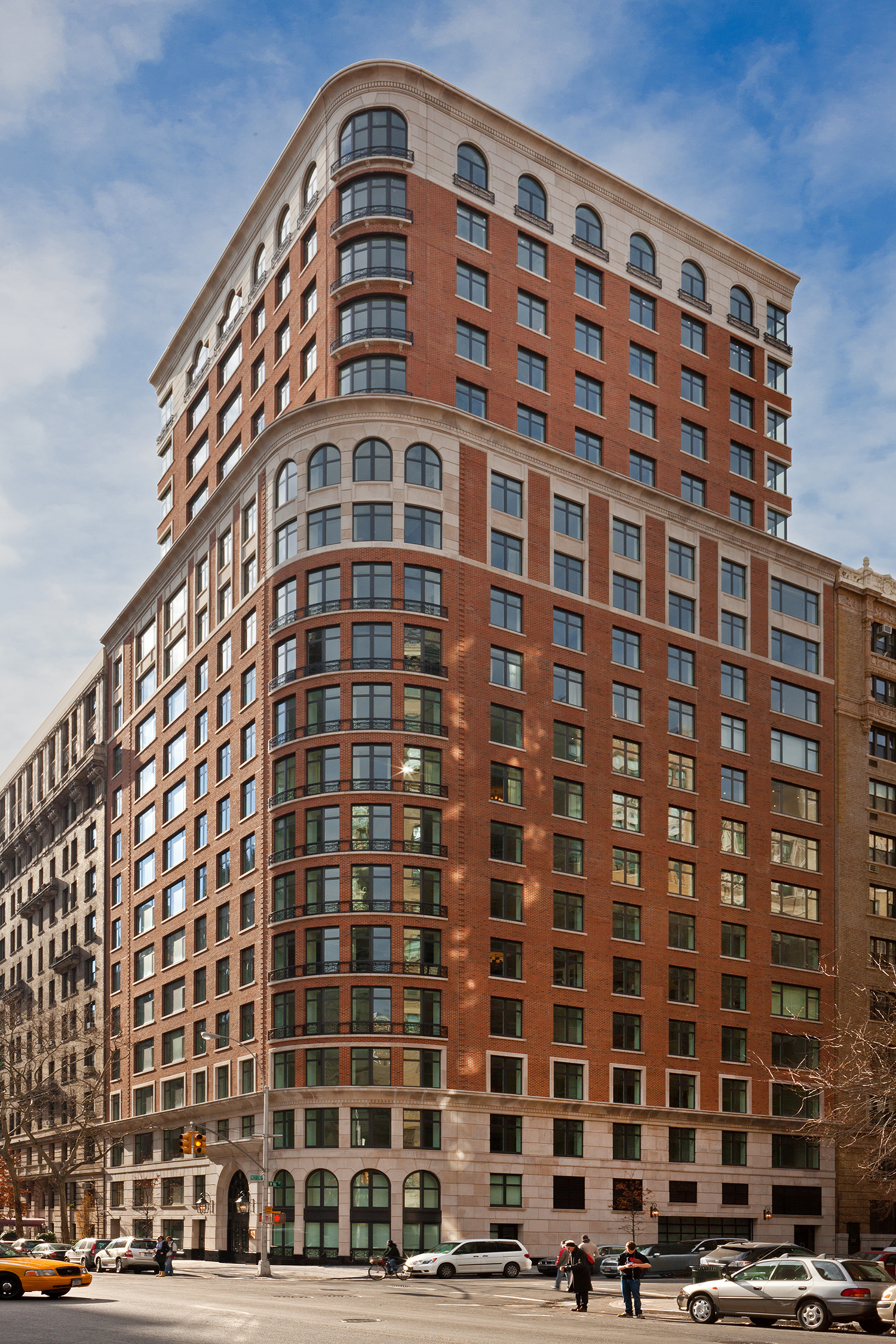 531 West End Avenue / New York / Lucien Lagrange