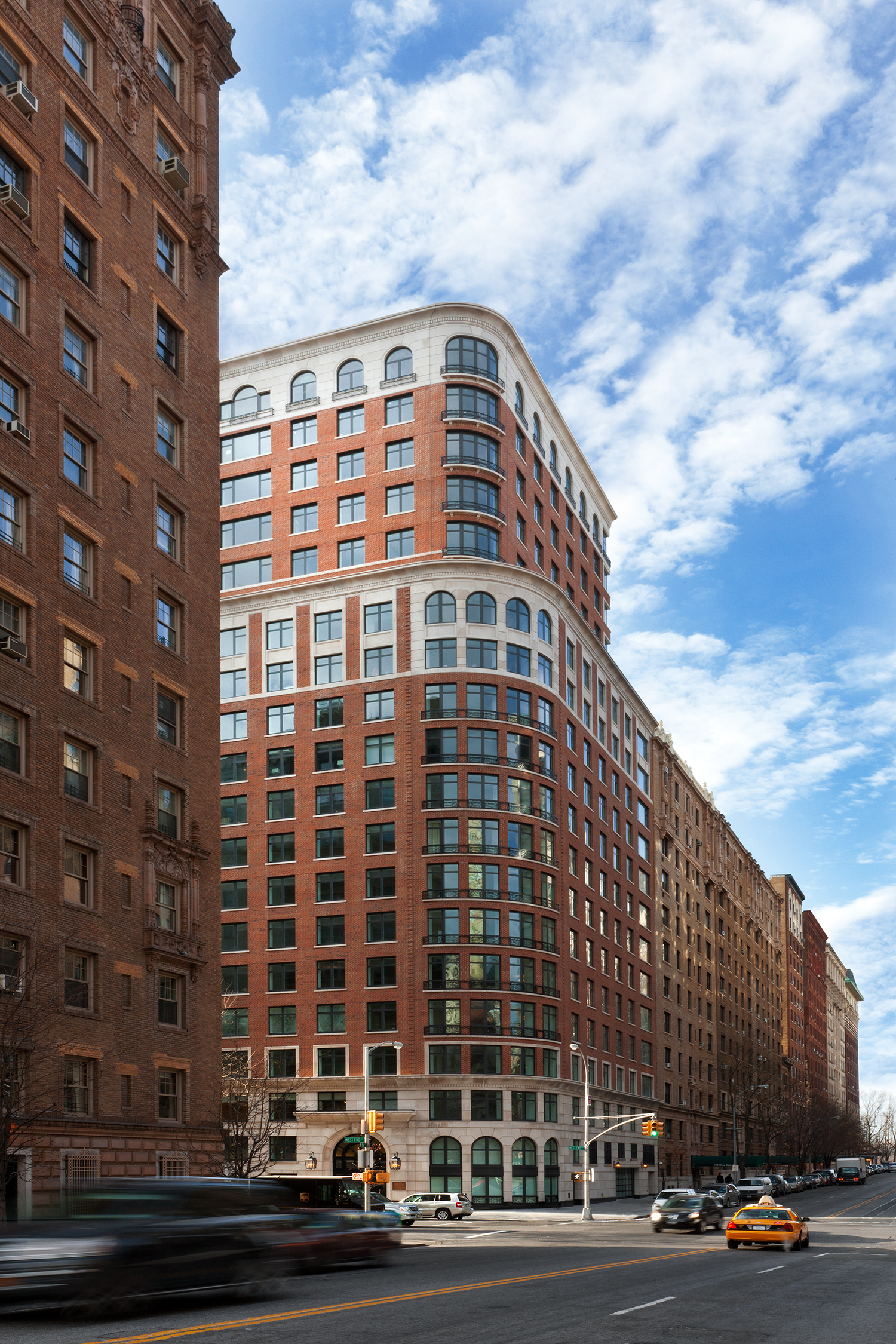 531 West End Avenue / New York / Lucien Lagrange